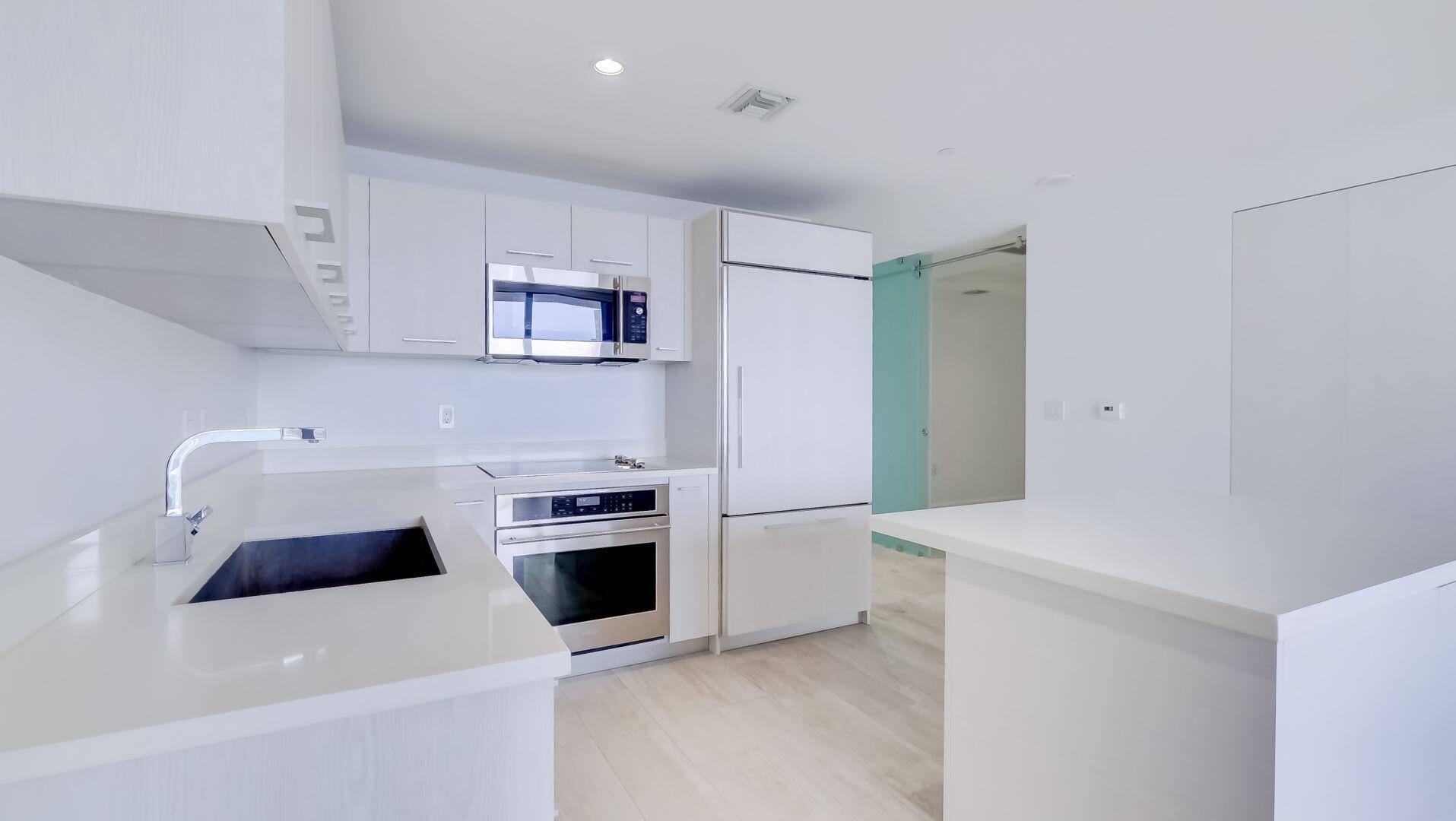 45 SW 9th Street 2502