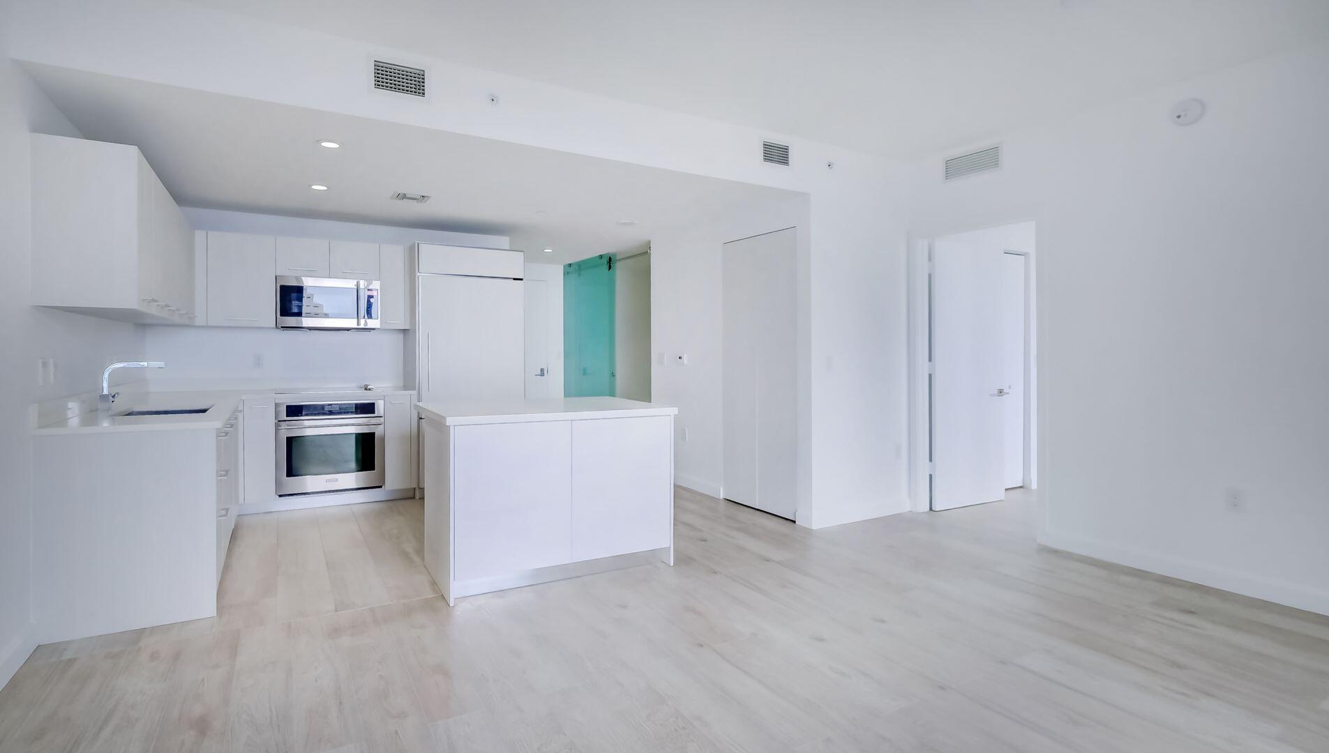 45 SW 9th Street 2502