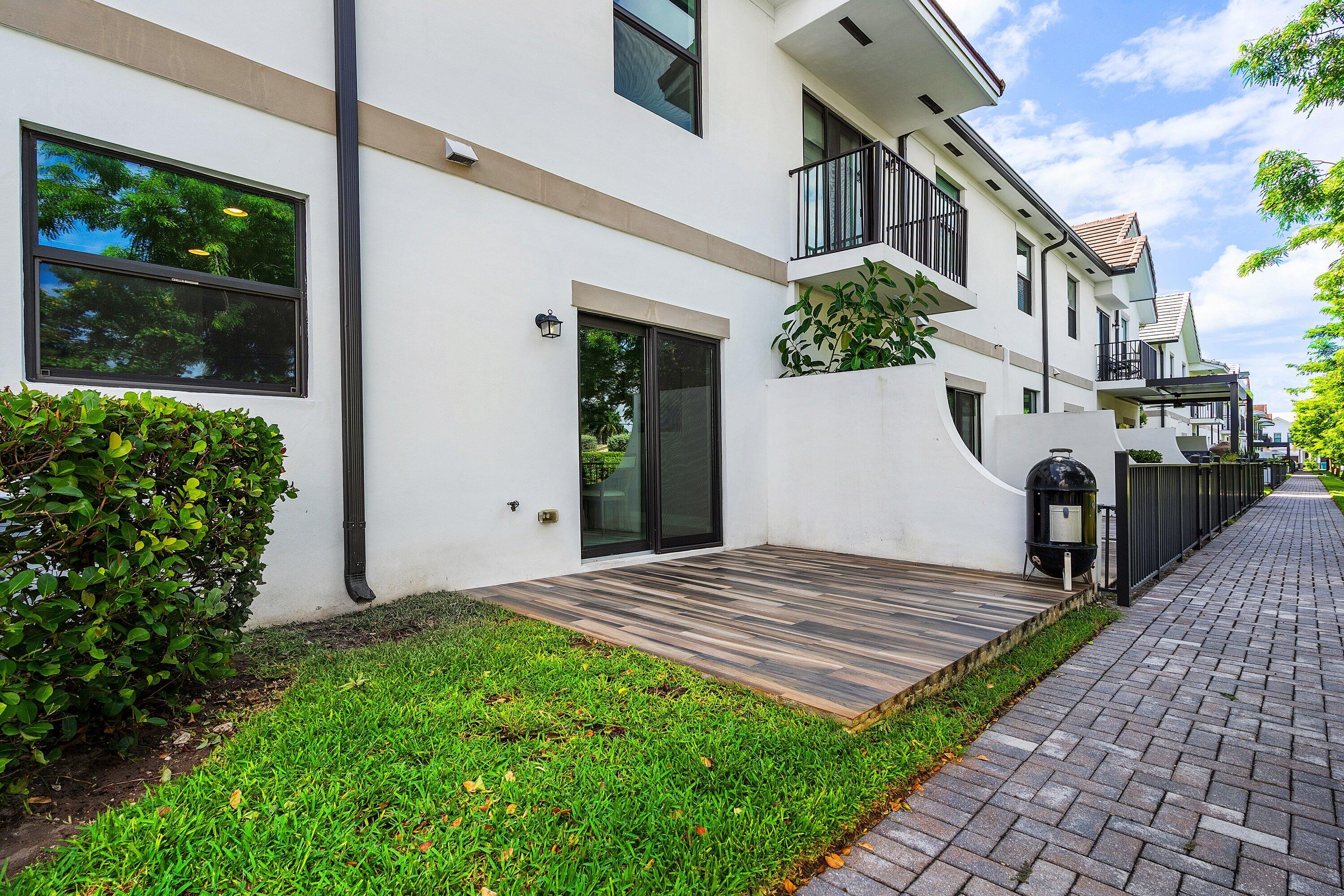 4455 E Aqua Bella Lane