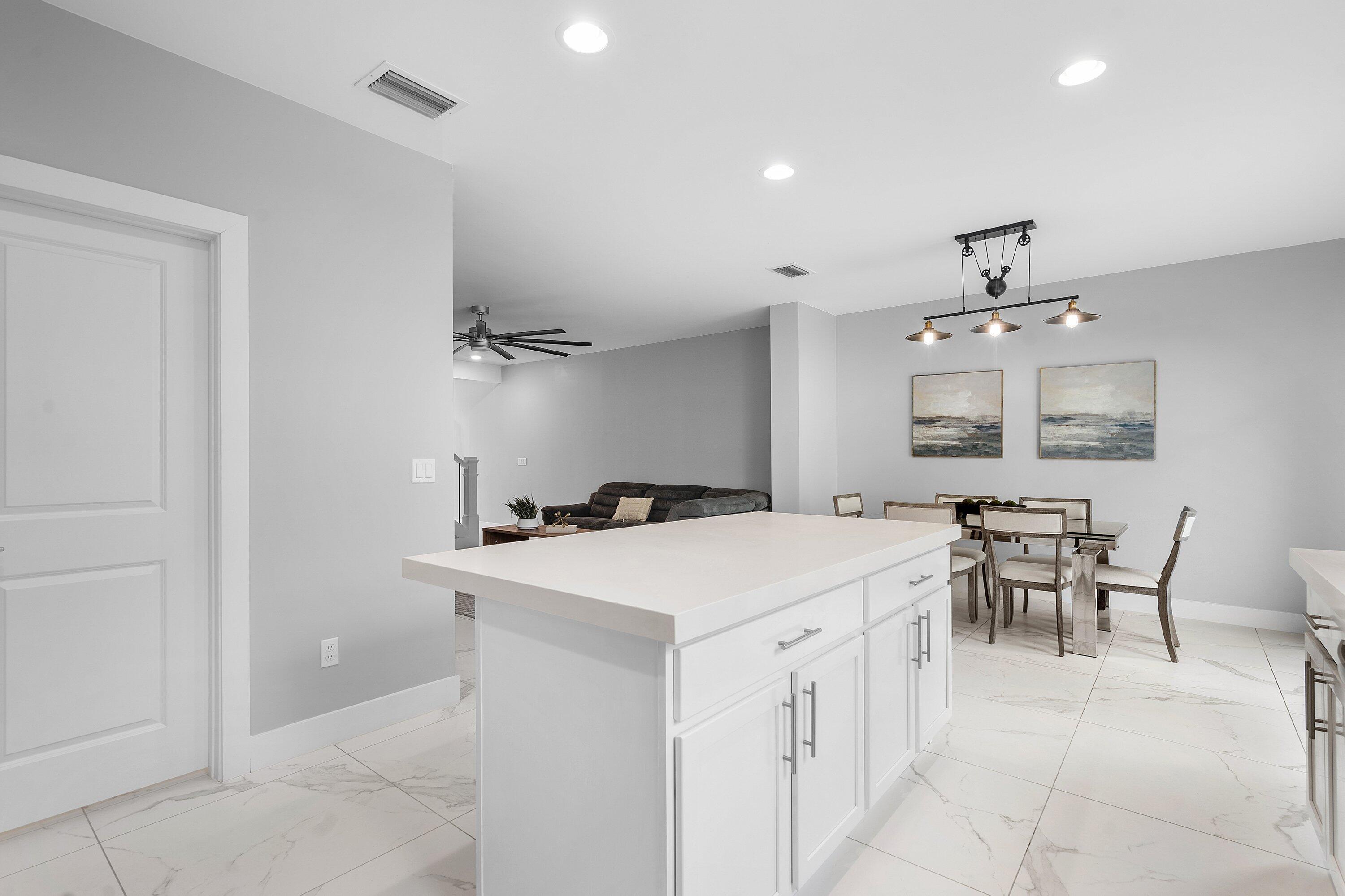 4455 E Aqua Bella Lane