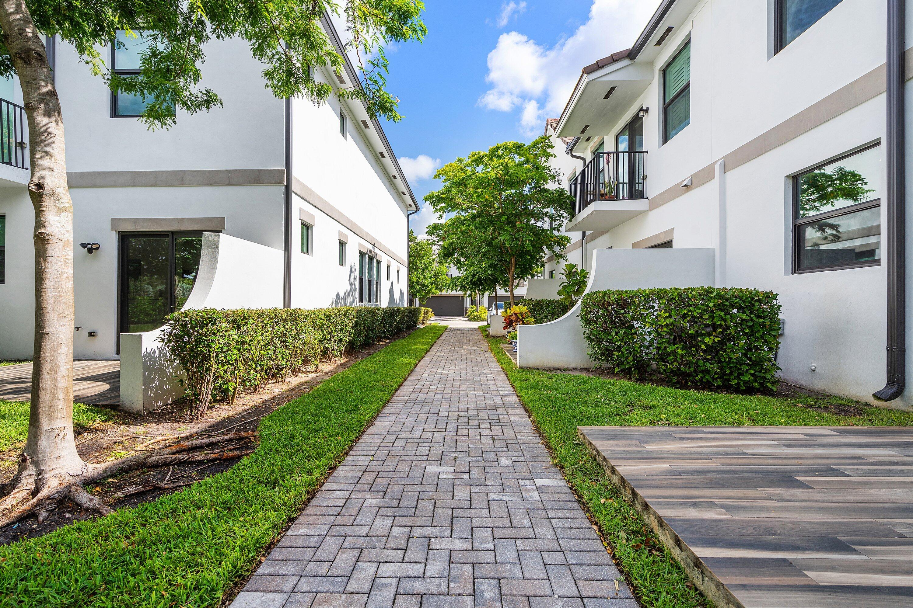 4455 E Aqua Bella Lane