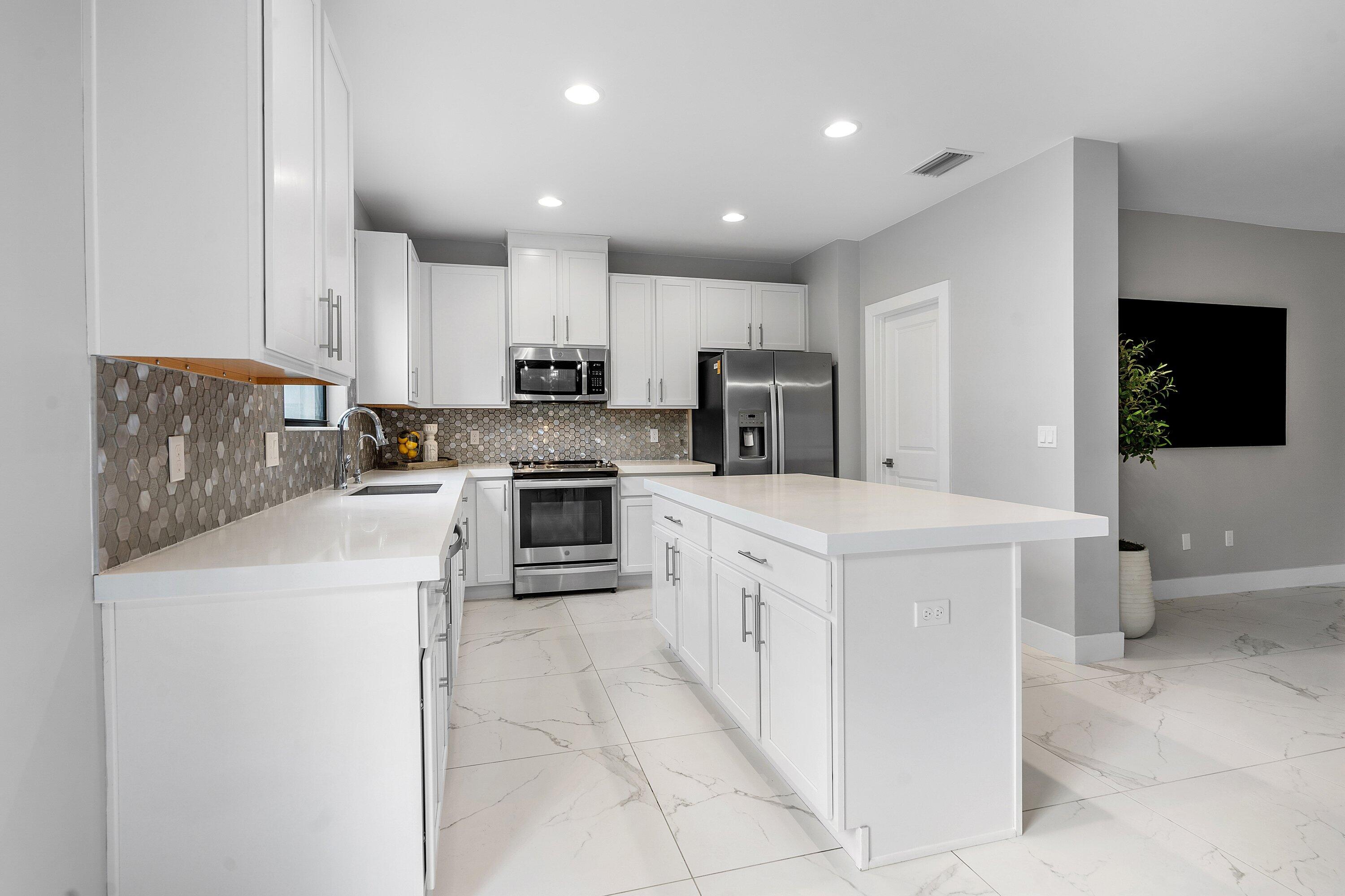 4455 E Aqua Bella Lane