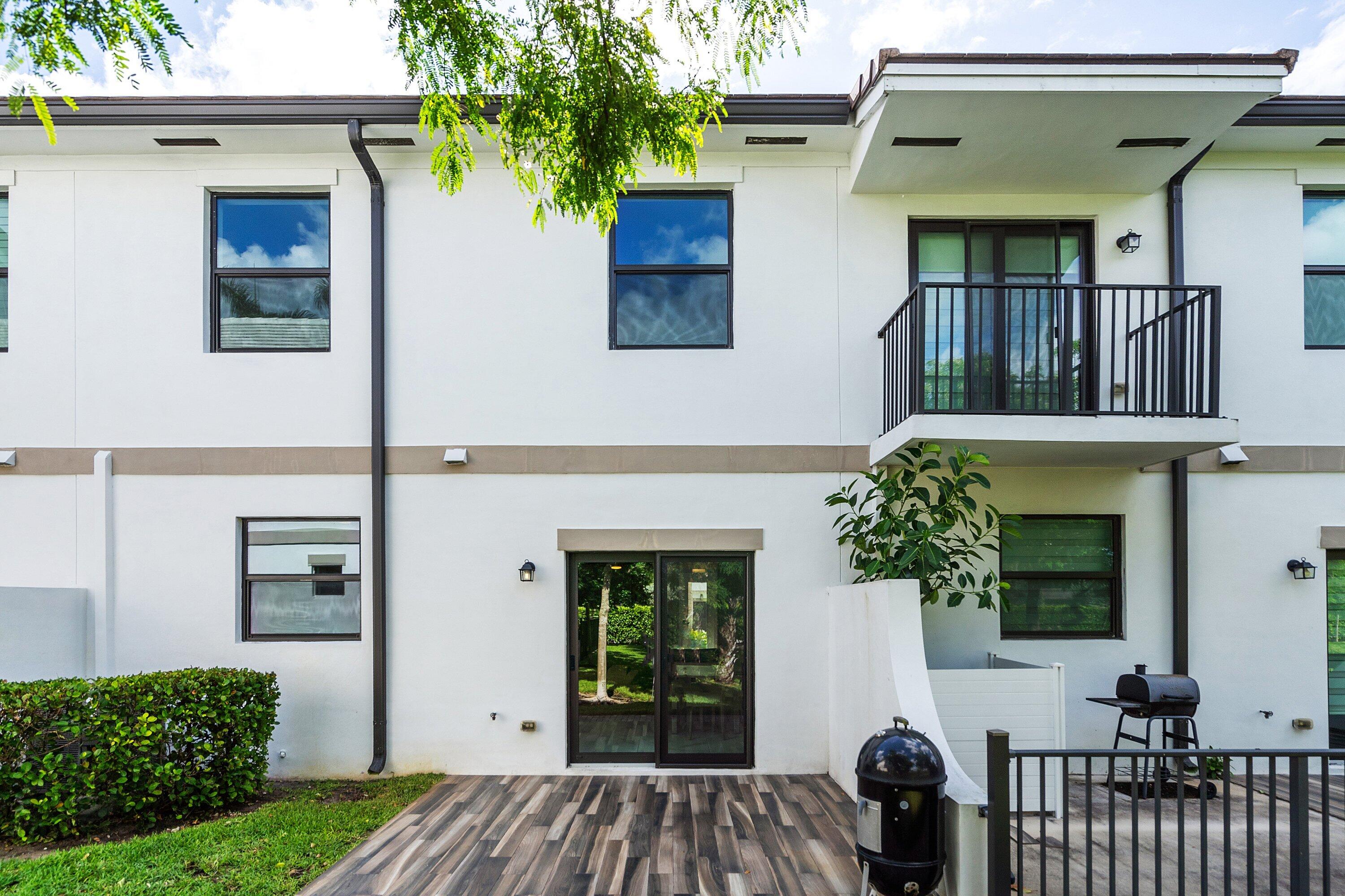 4455 E Aqua Bella Lane
