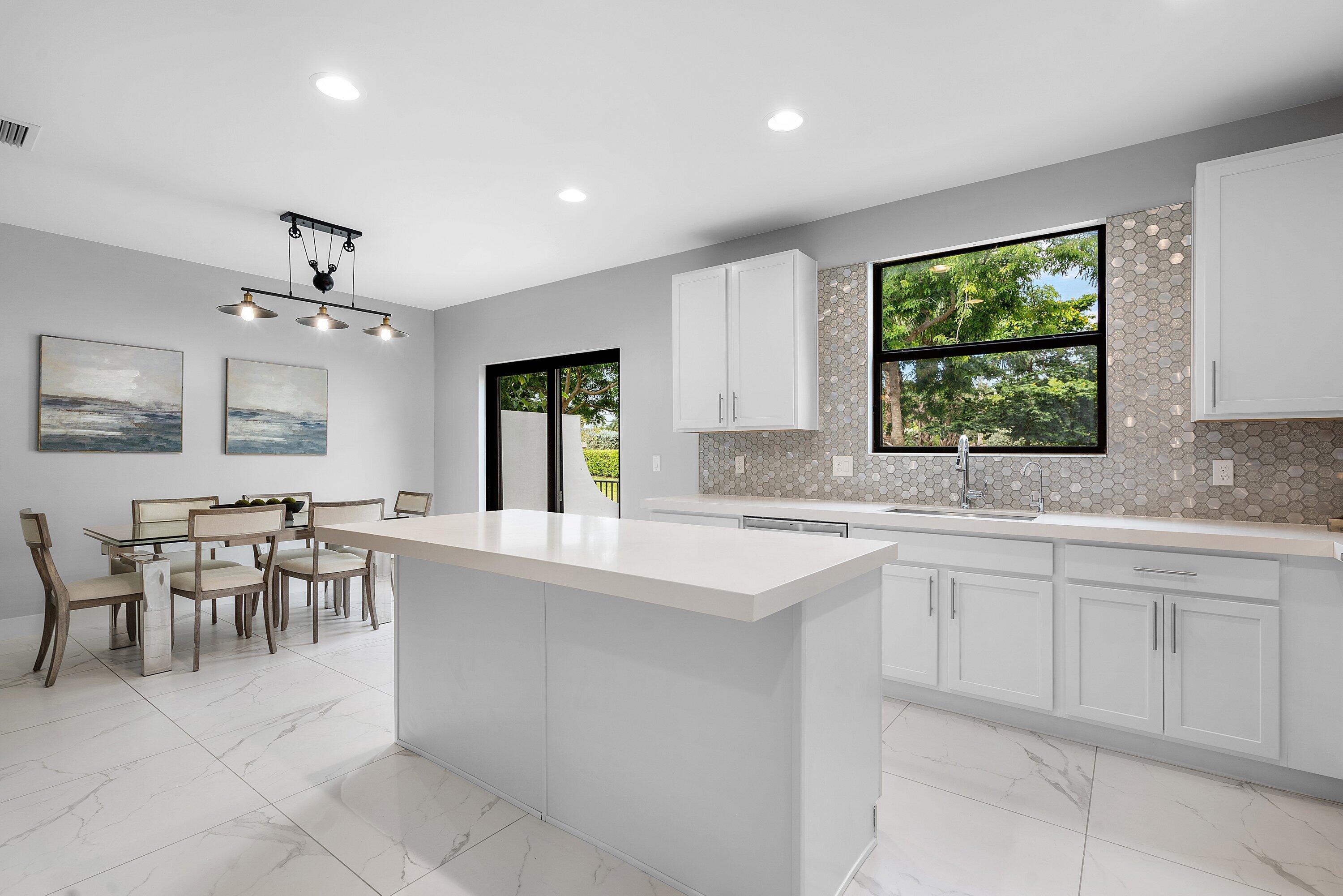 4455 E Aqua Bella Lane