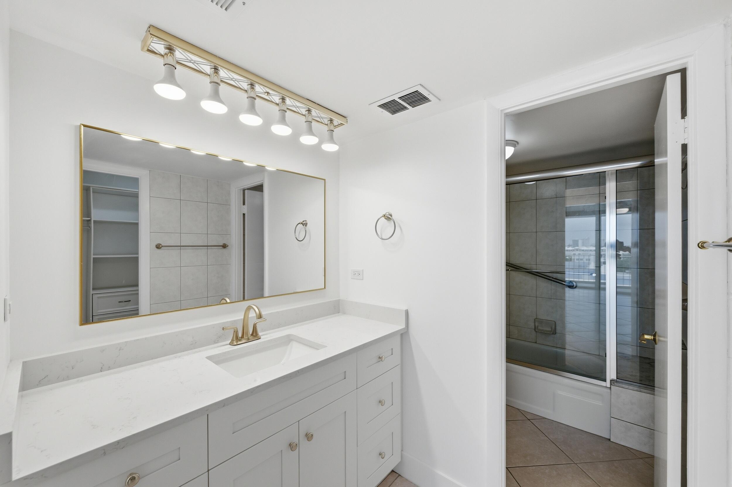 800 SE 20th Avenue 901