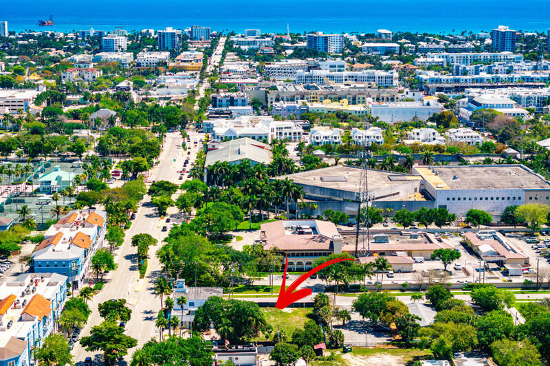10 SW 4th Avenue