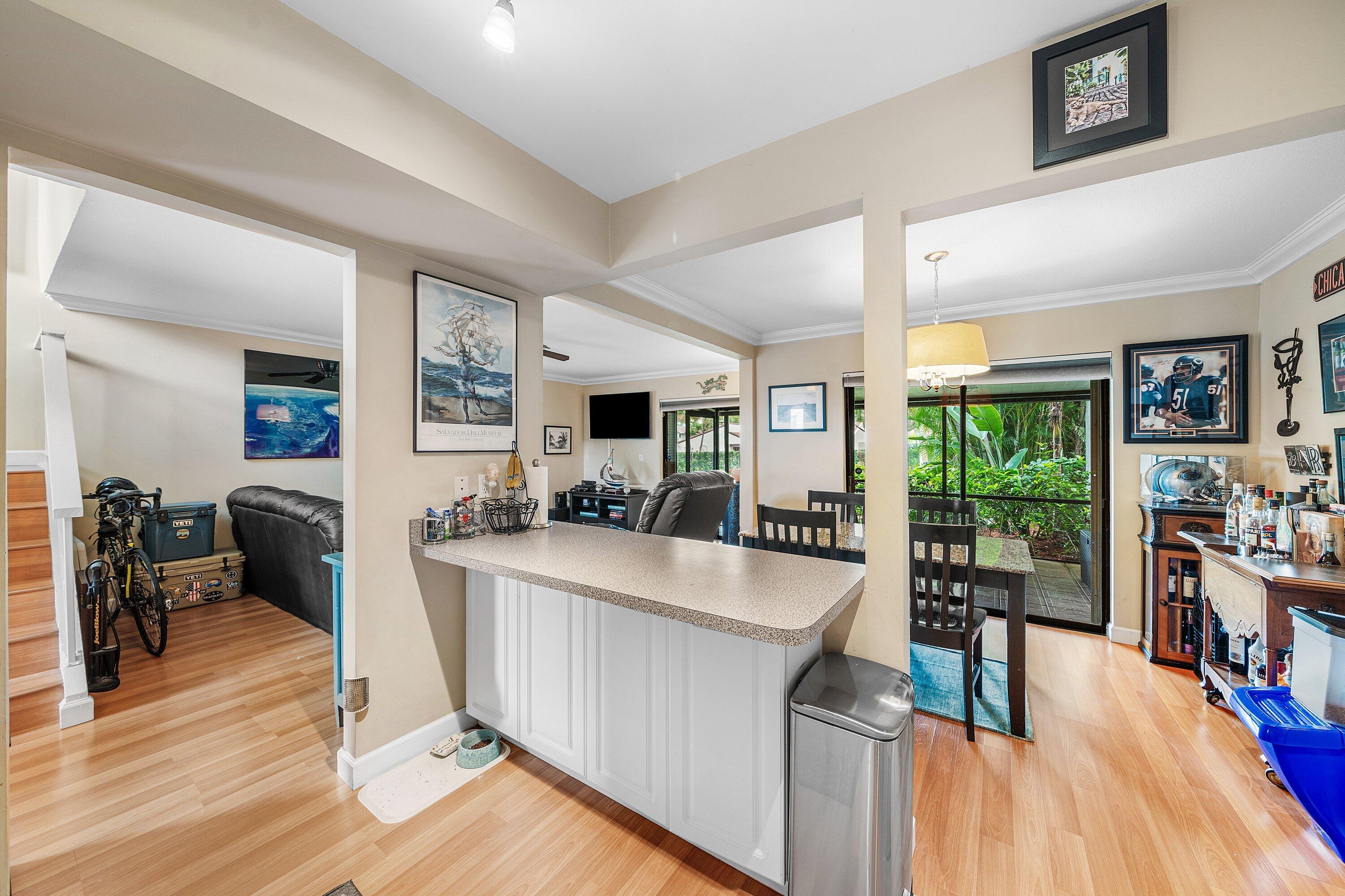 7200 NW 2nd Avenue 0660