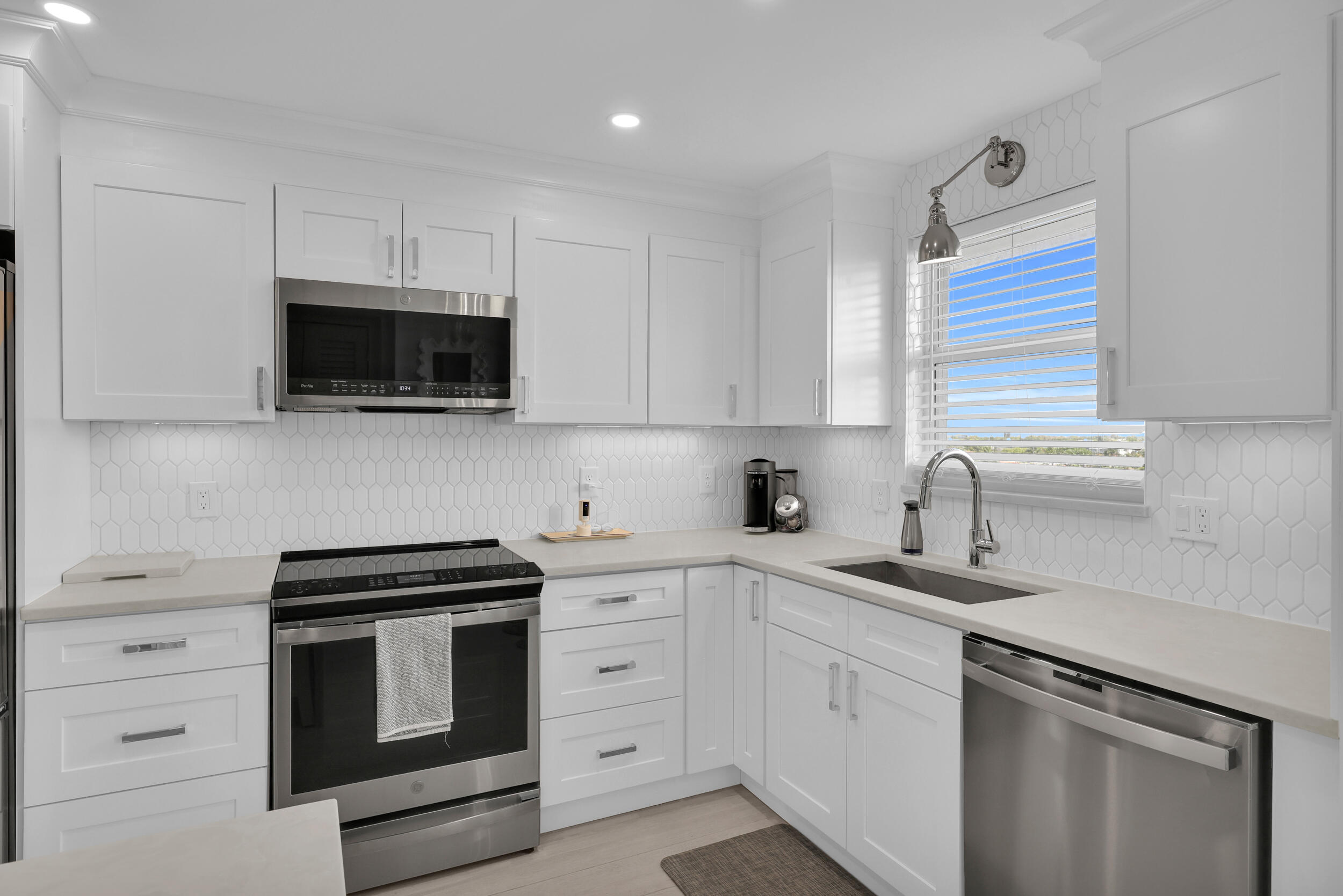 3114 S Ocean Boulevard 705