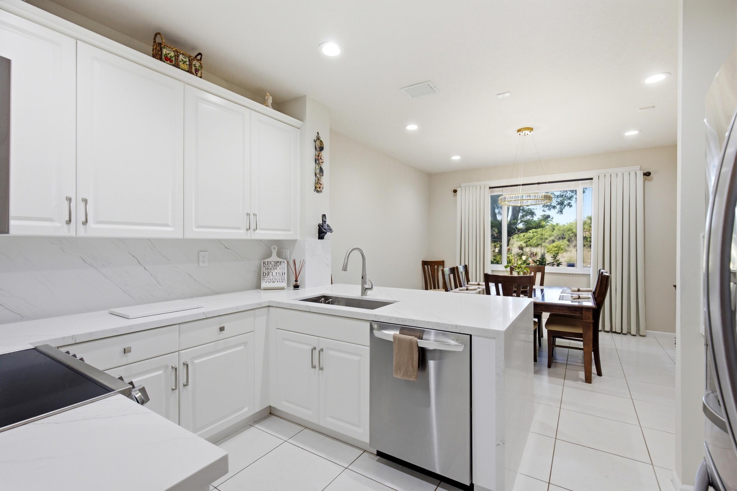 5616 NW 127th Terrace