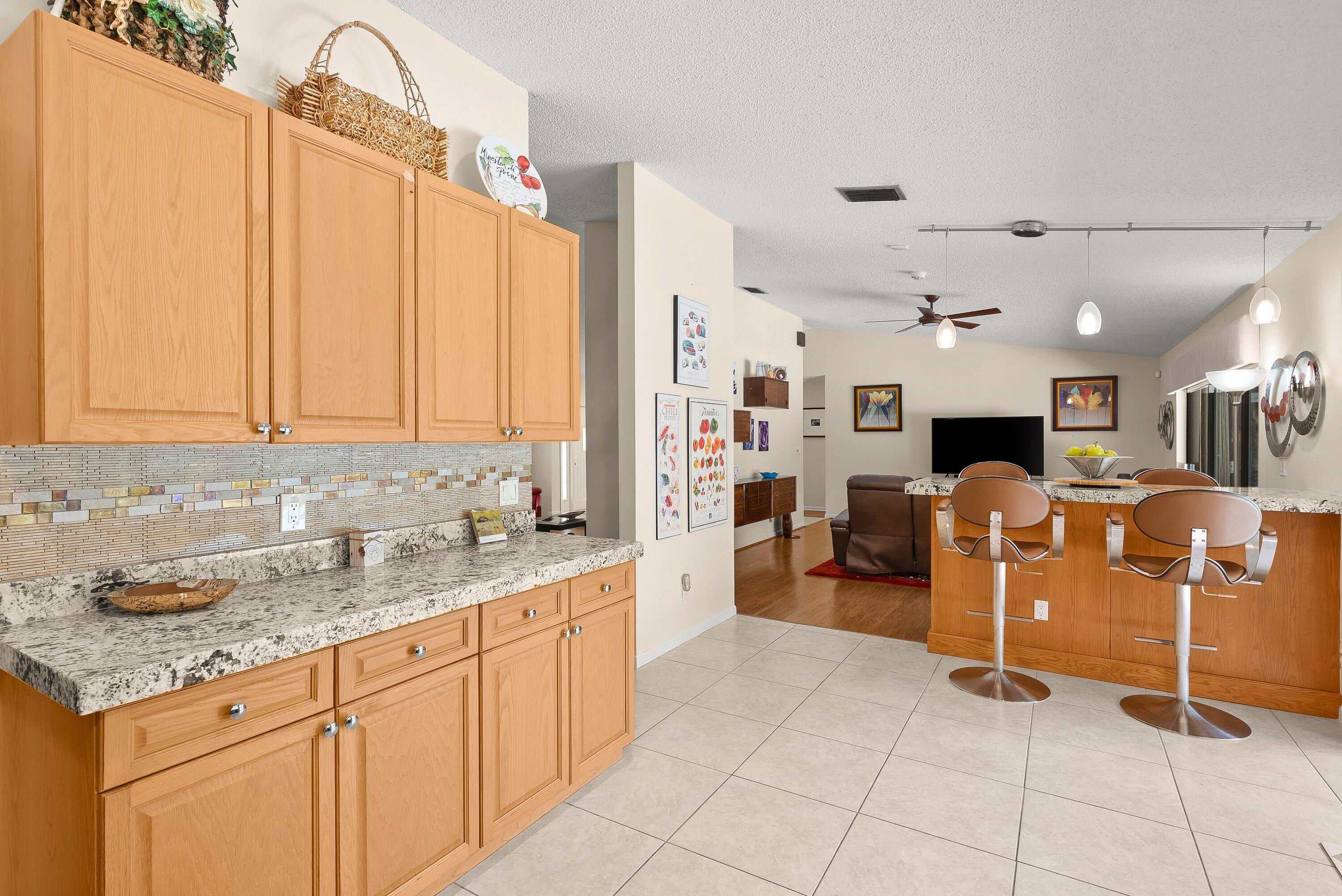2493 NW Timbercreek Circle NW
