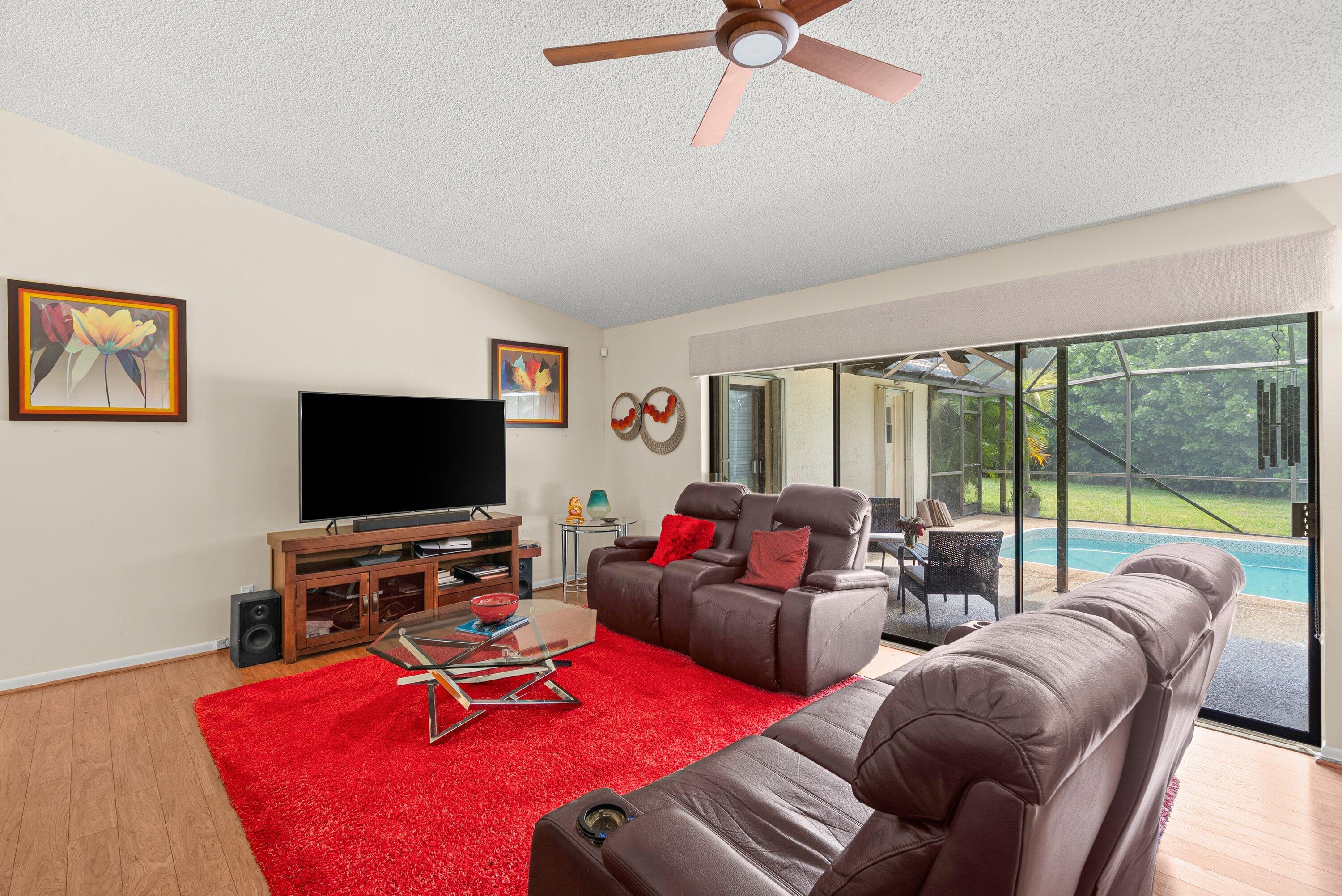 2493 NW Timbercreek Circle NW