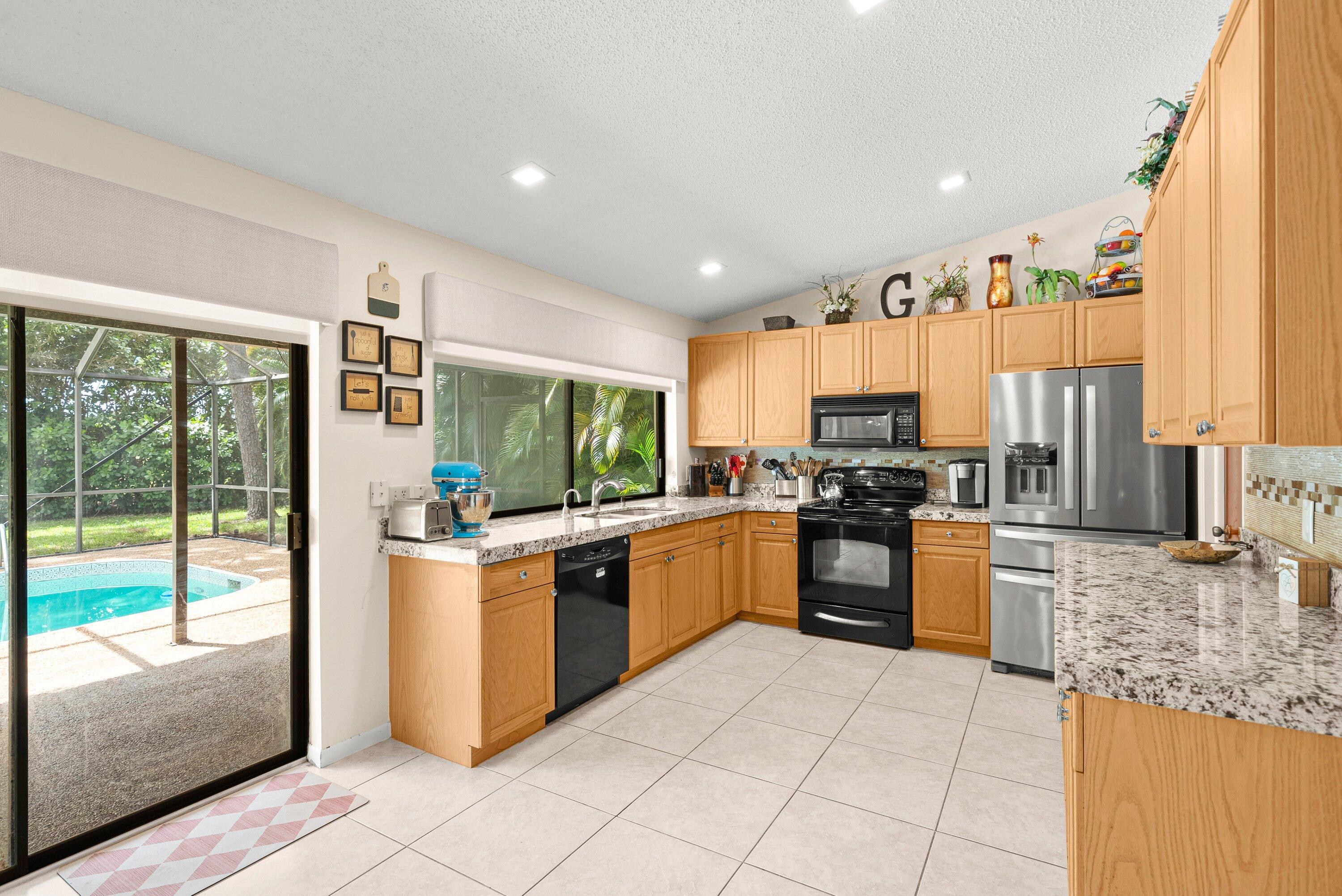 2493 NW Timbercreek Circle NW
