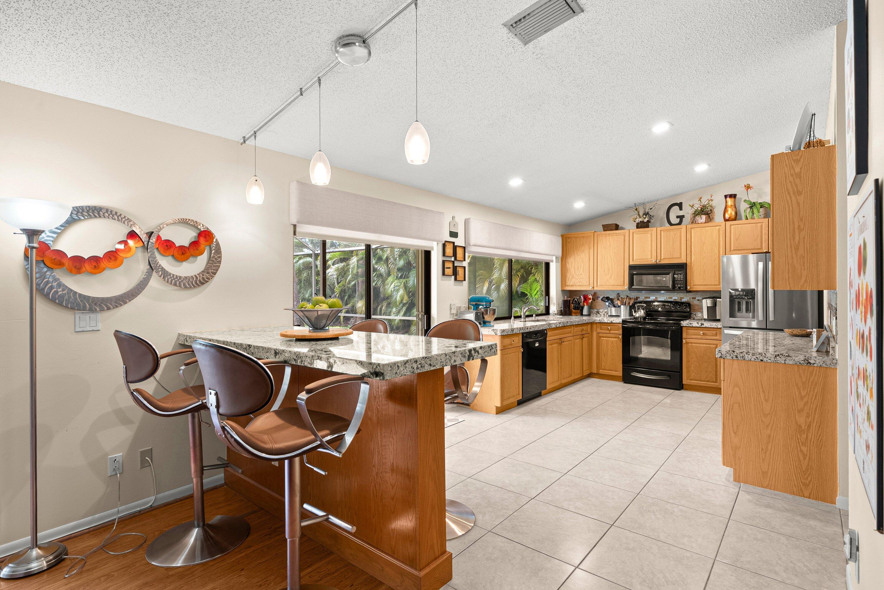 2493 NW Timbercreek Circle NW