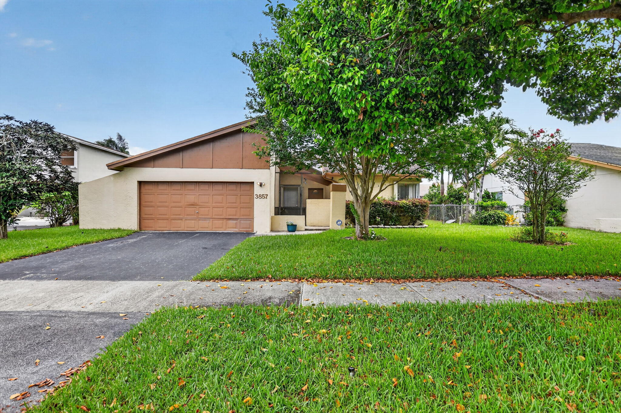 3857 NW 1st Place
