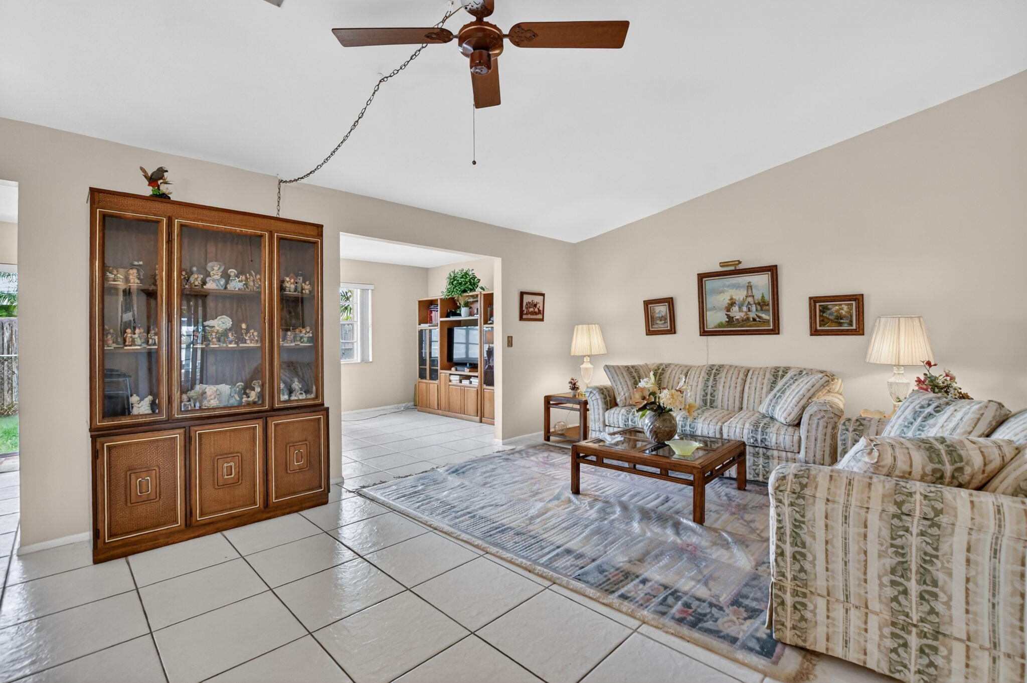 3857 NW 1st Place