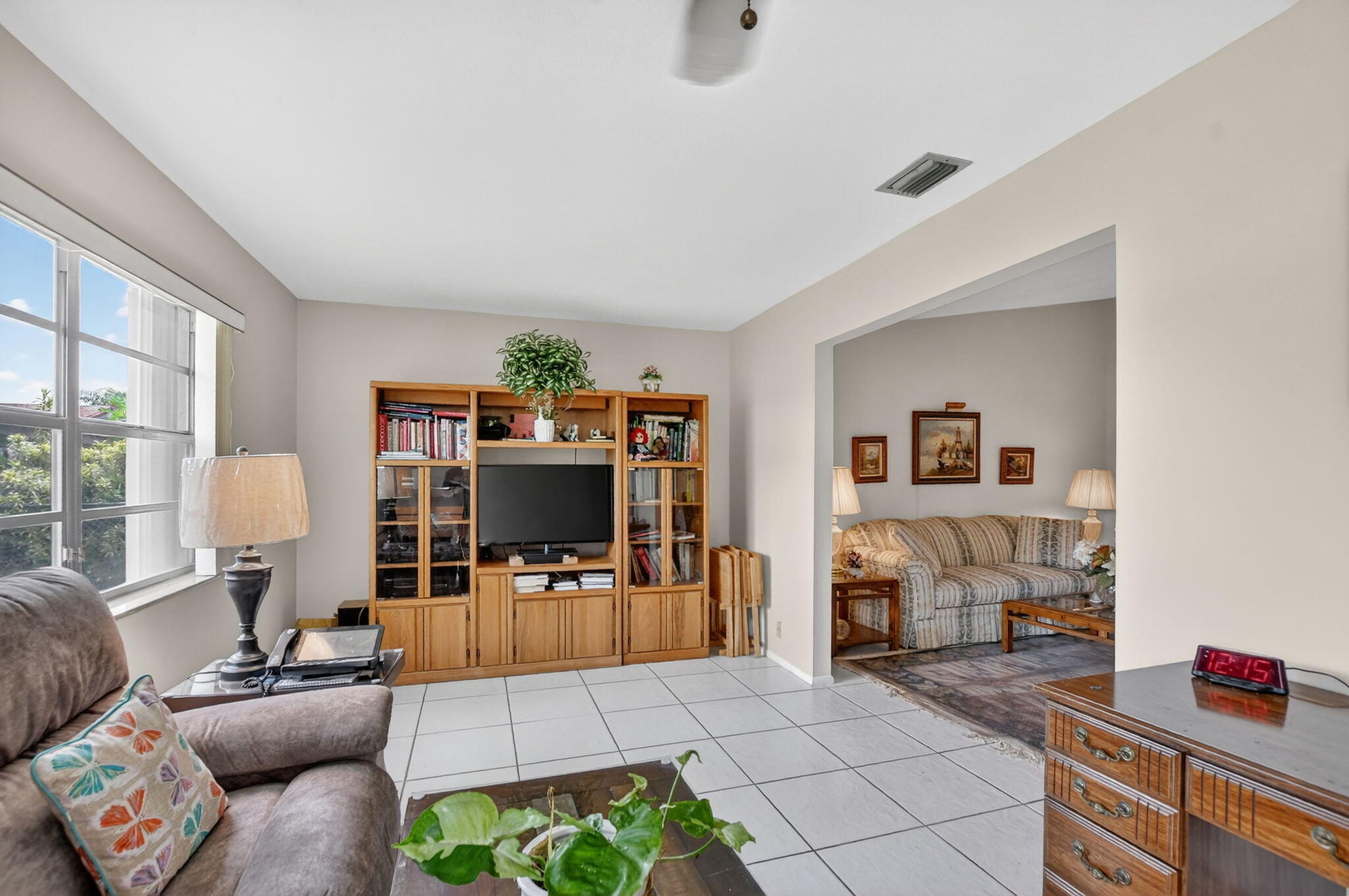 3857 NW 1st Place