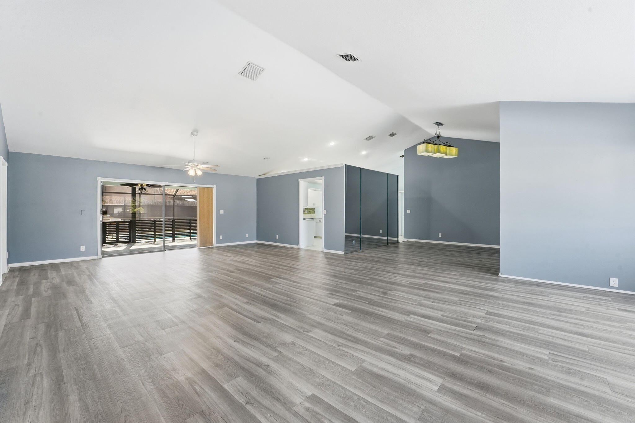 9284 Laurel Green Drive
