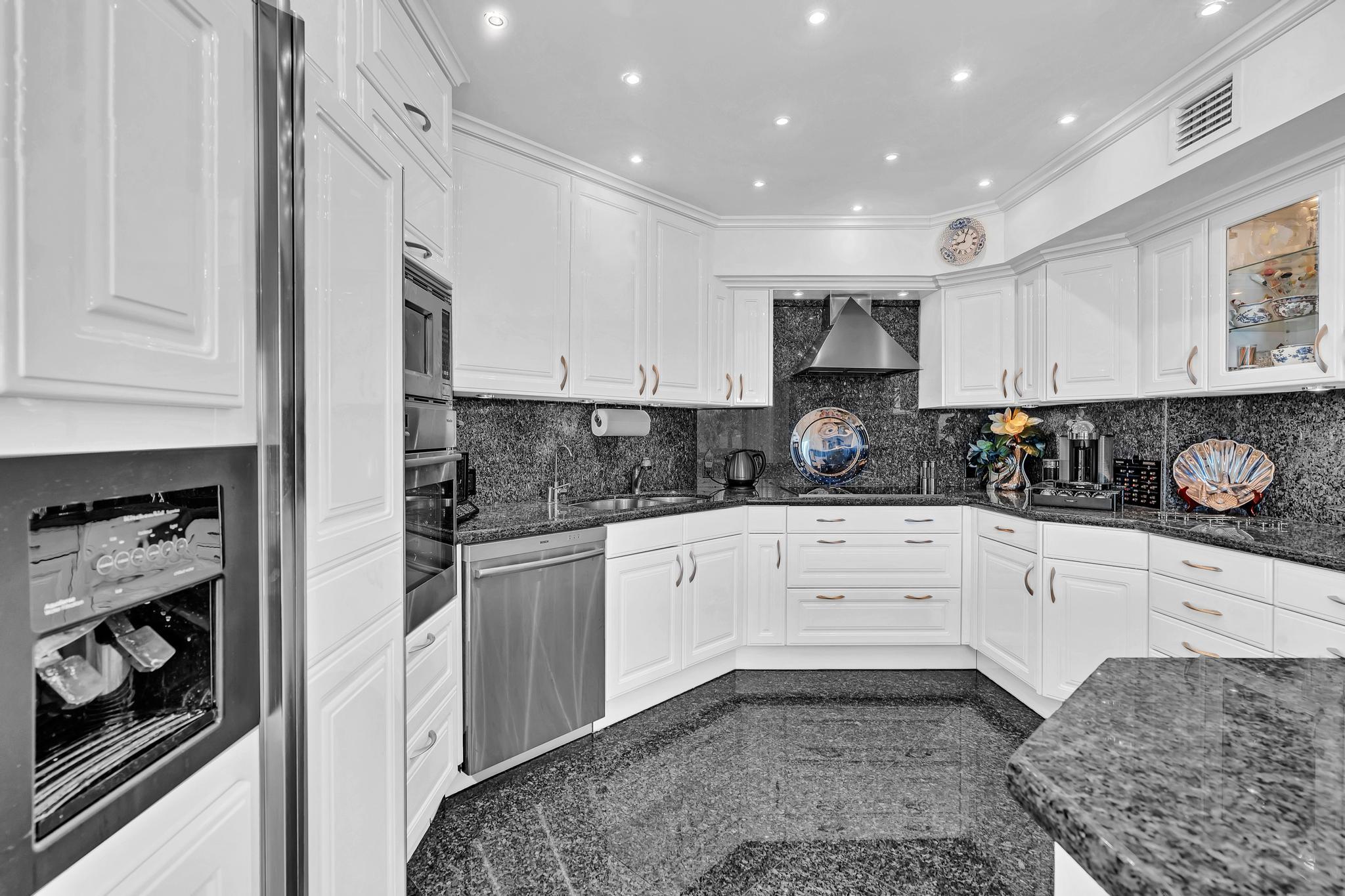 3320 W 90th Street