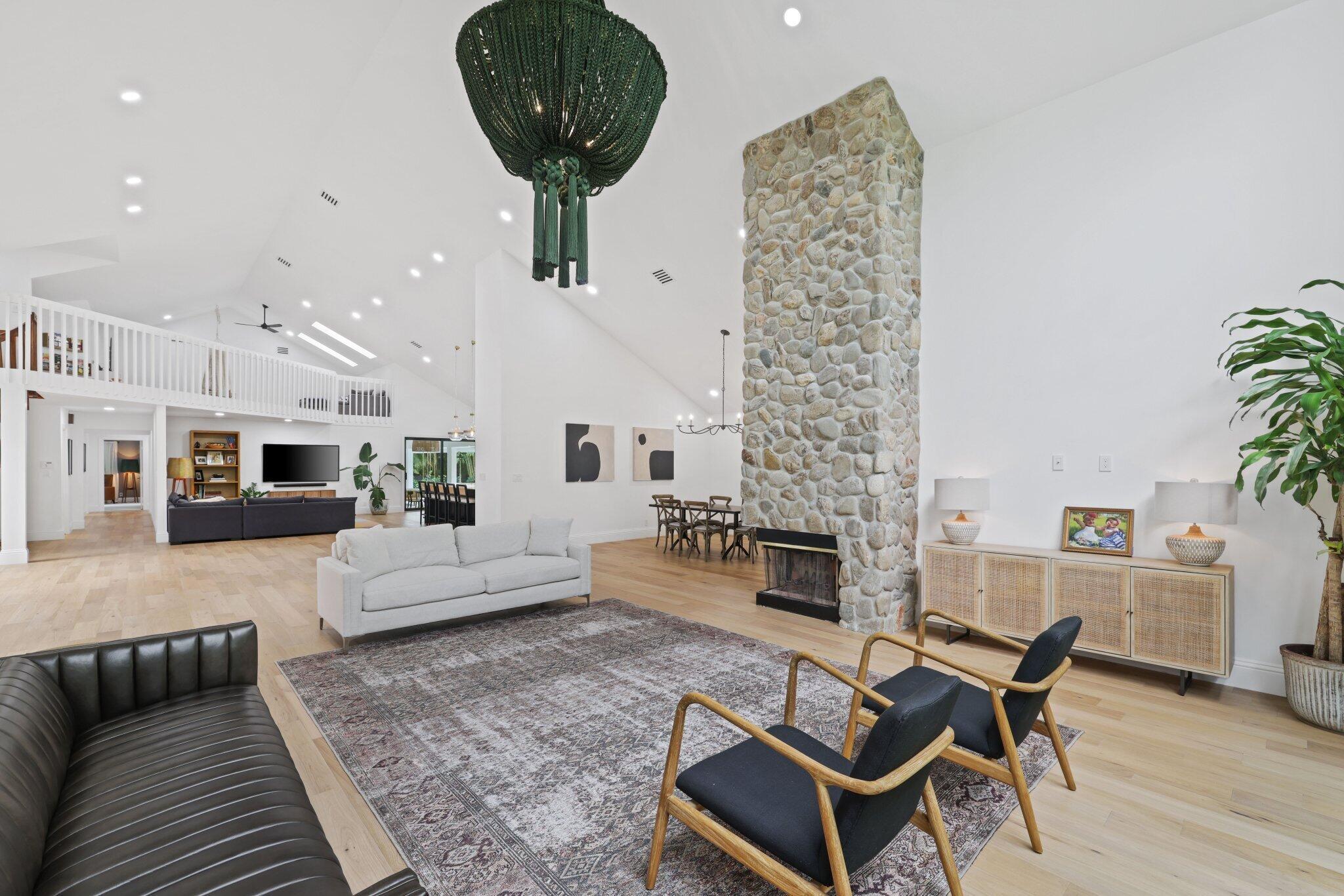 3235 Hyde Circle