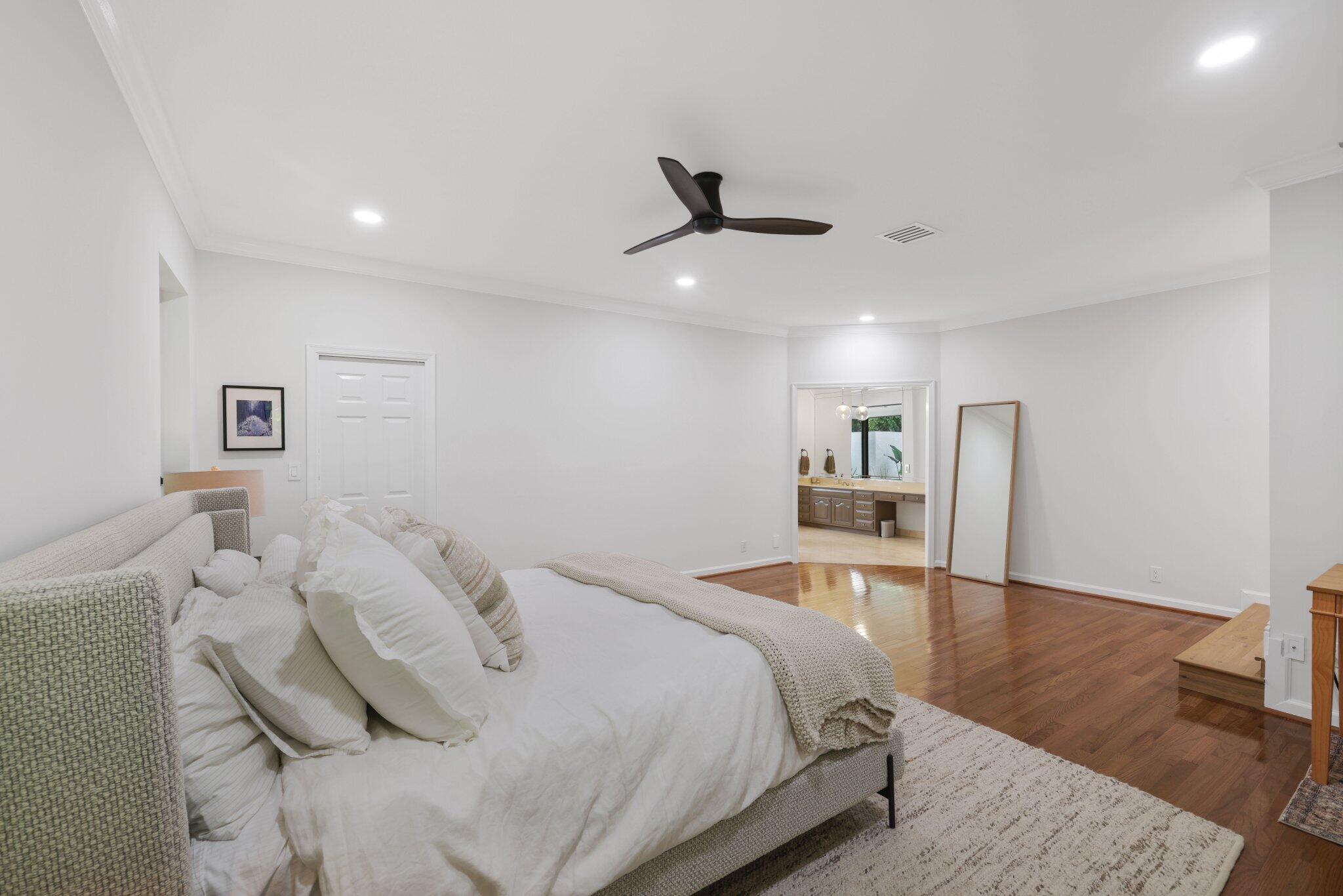 3235 Hyde Circle