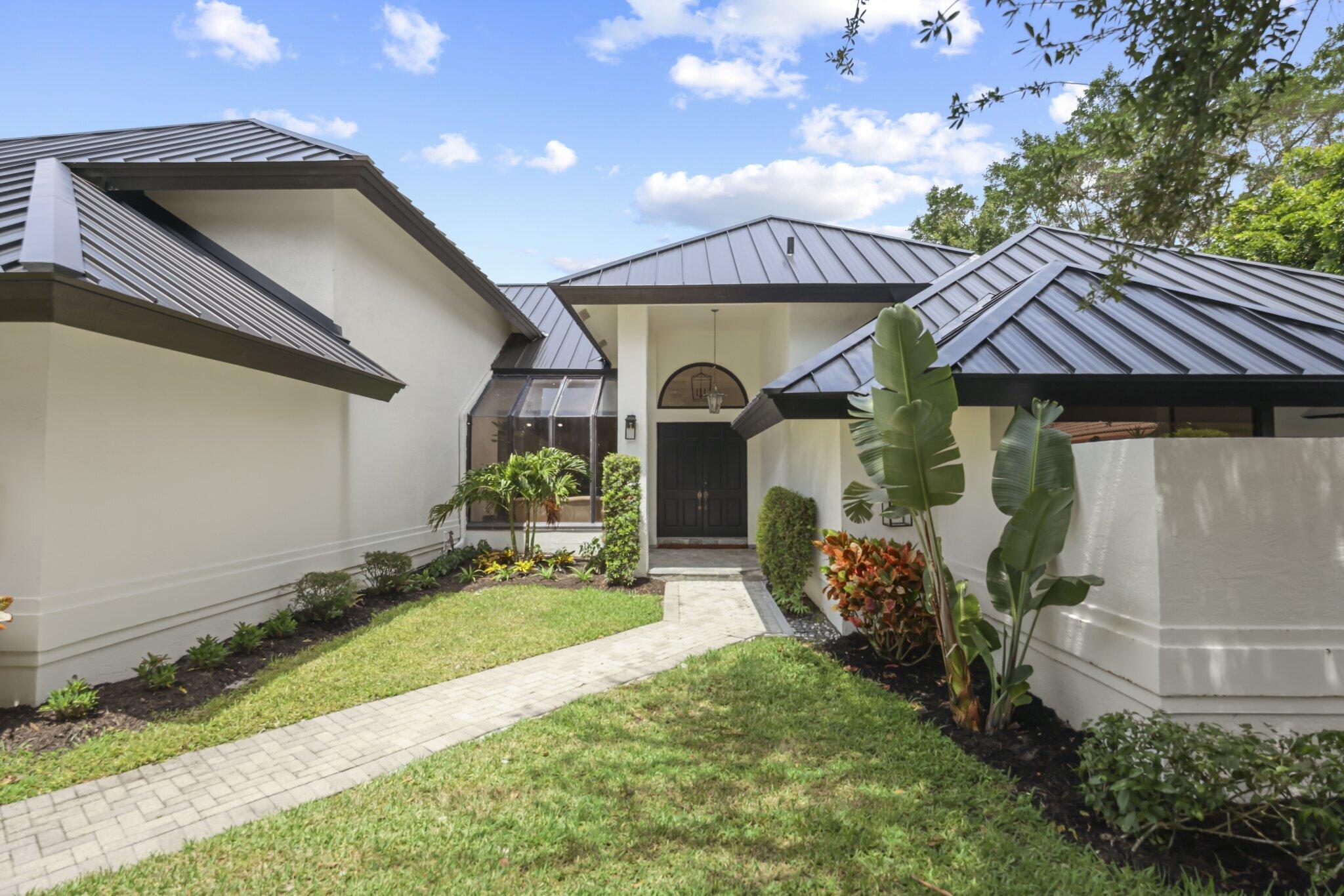 3235 Hyde Circle