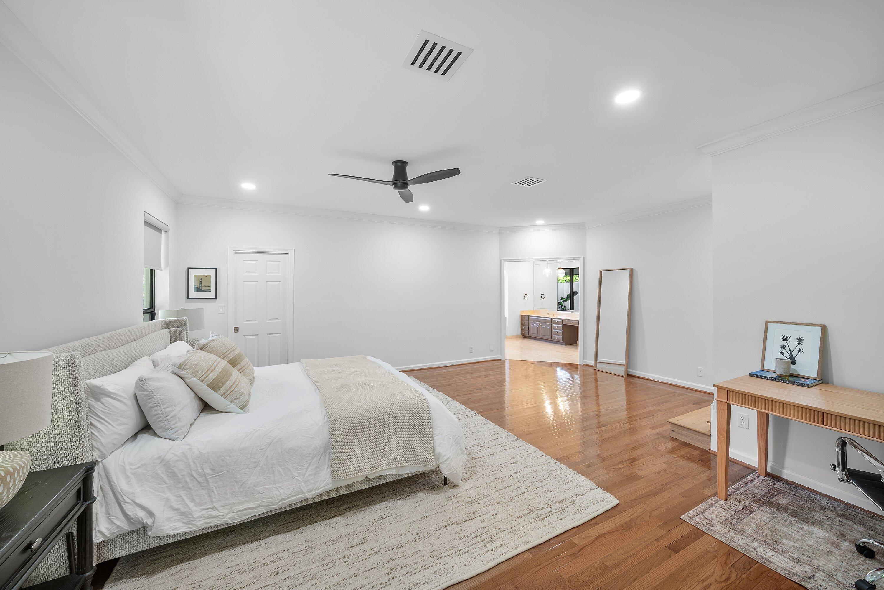 3235 Hyde Circle