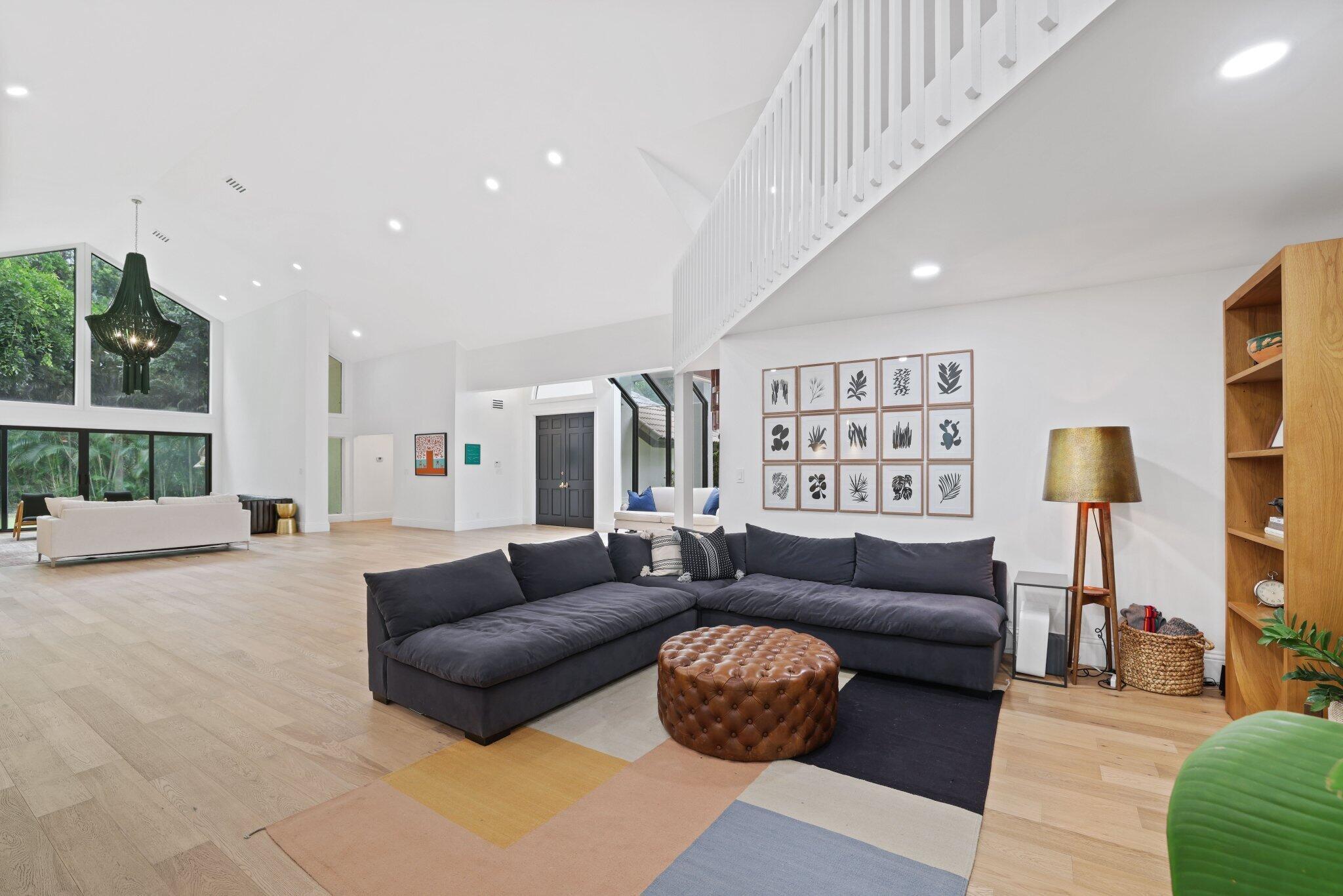 3235 Hyde Circle