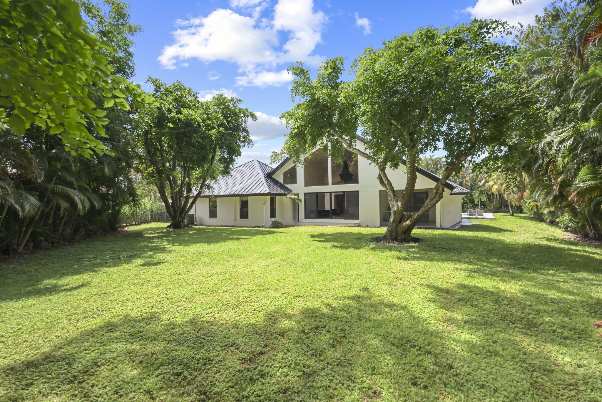 3235 Hyde Circle