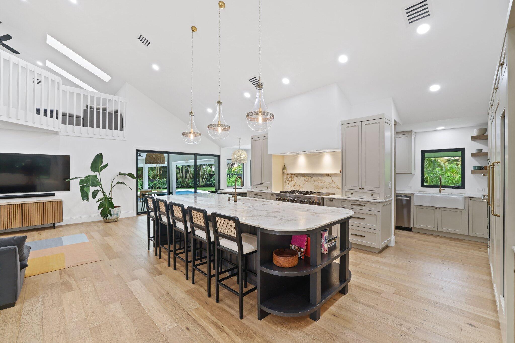 3235 Hyde Circle