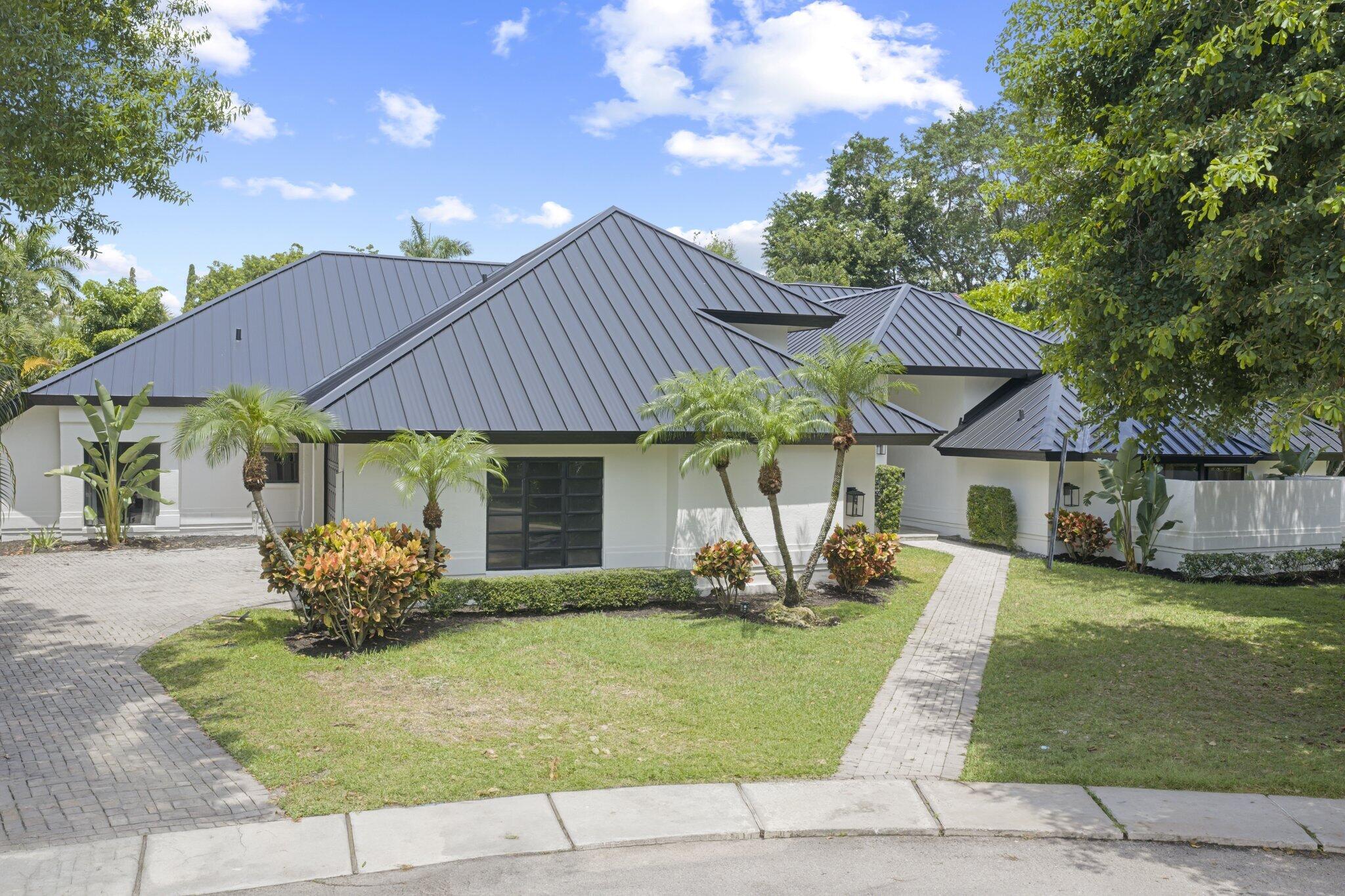 3235 Hyde Circle