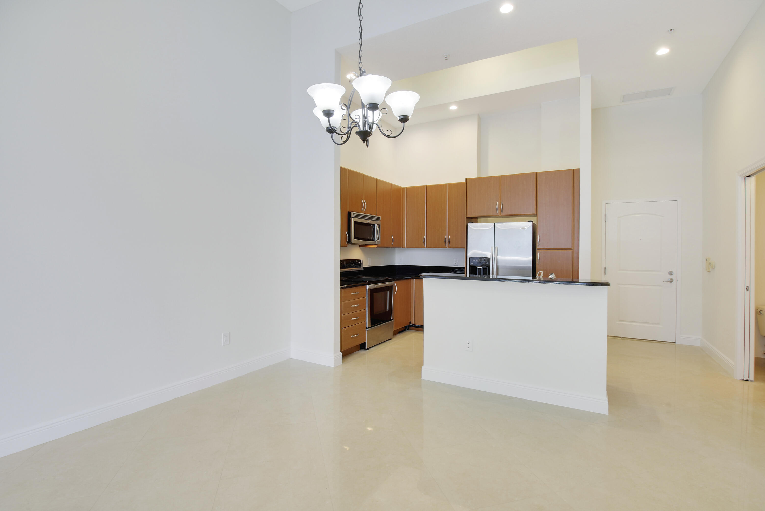 701 S Olive Avenue 316