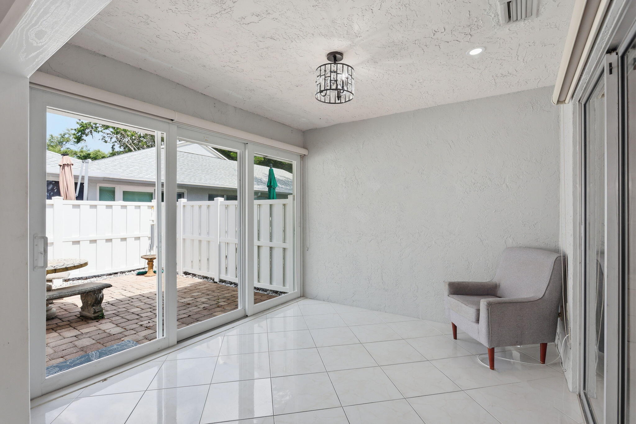 8621 Jasmine Way
