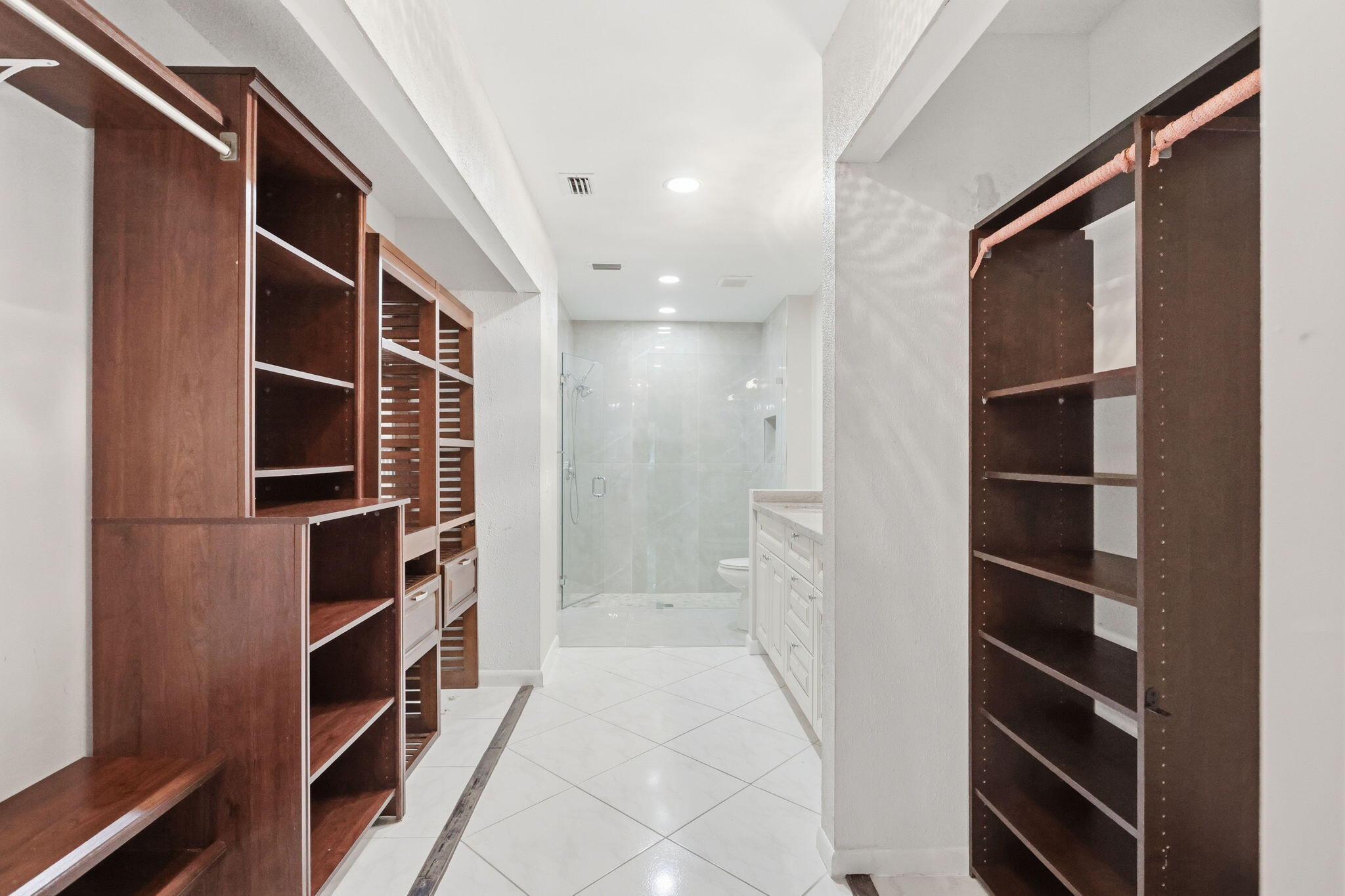 8621 Jasmine Way