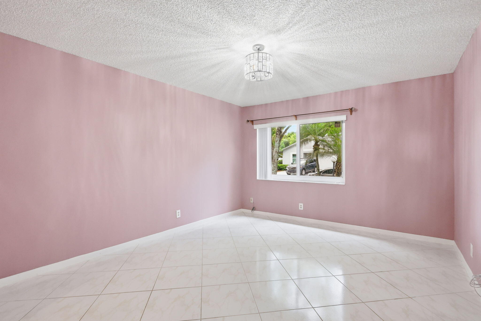 8621 Jasmine Way