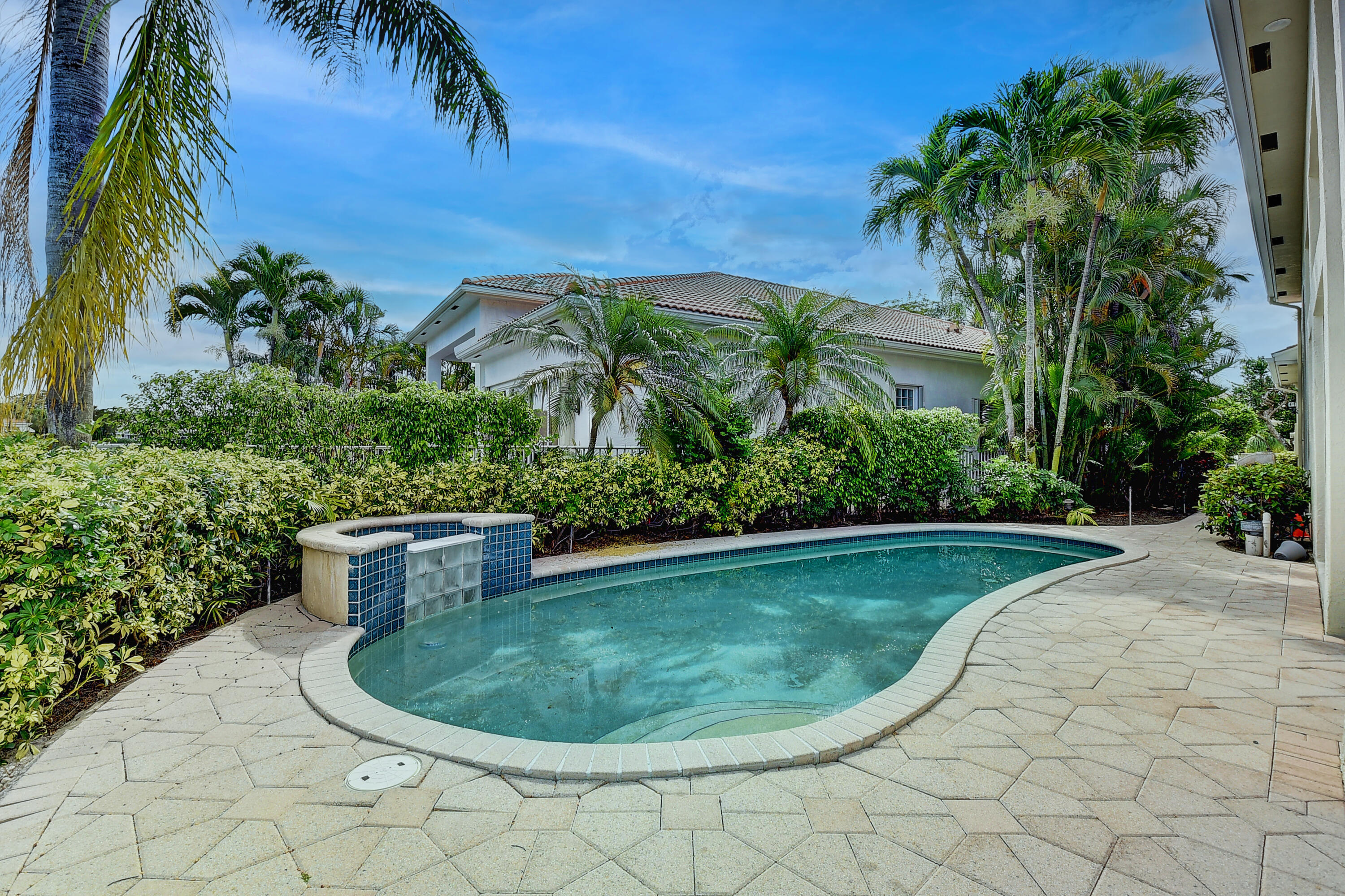 4185 NW Briarcliff Circle