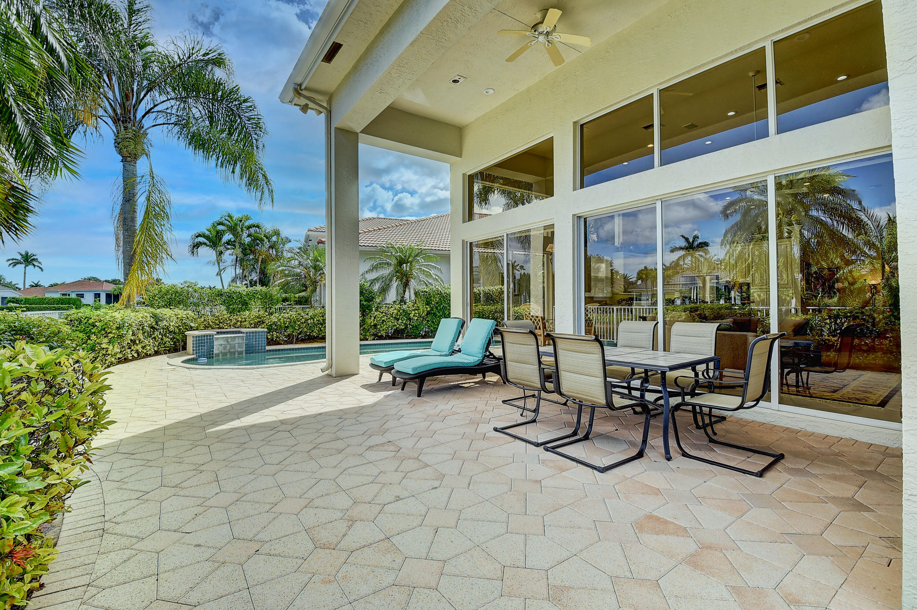 4185 NW Briarcliff Circle