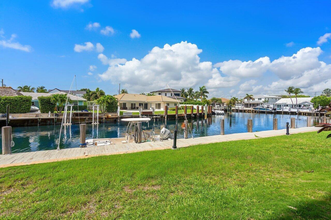 750 NE Spanish River Boulevard 1090