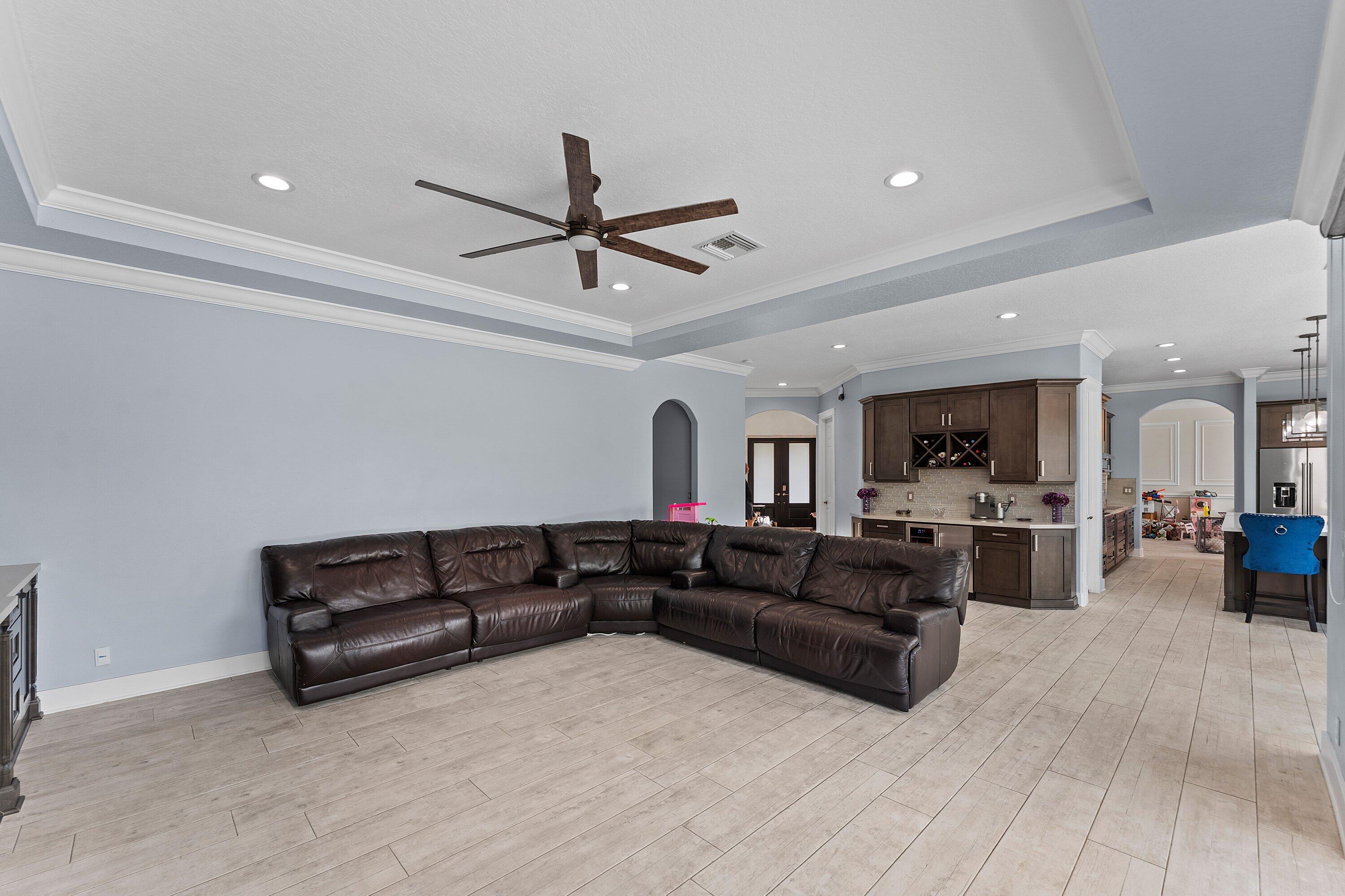 9173 Oak Alley Drive