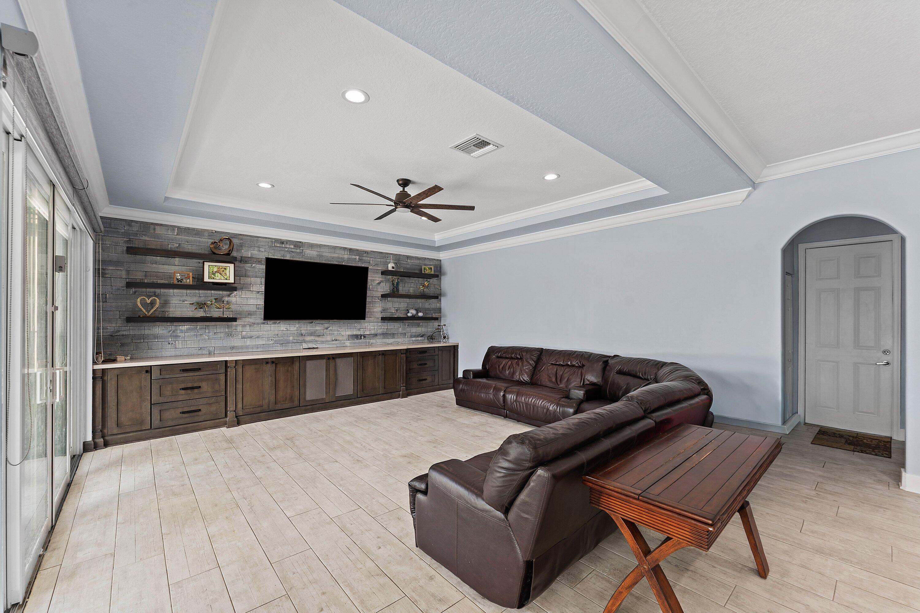 9173 Oak Alley Drive