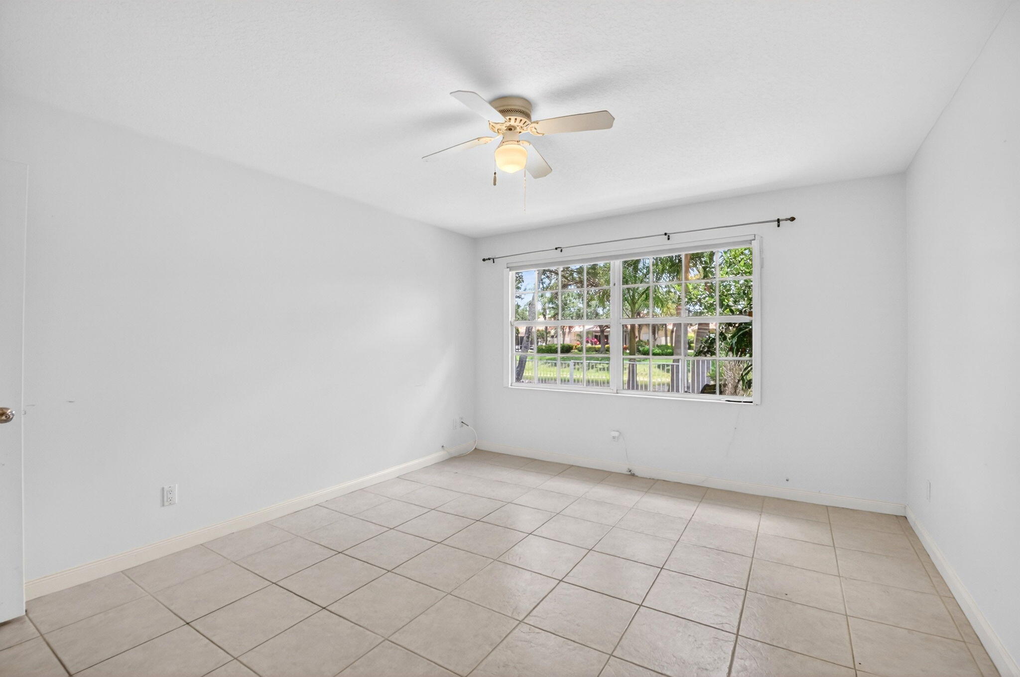 2774 Livingston Lane