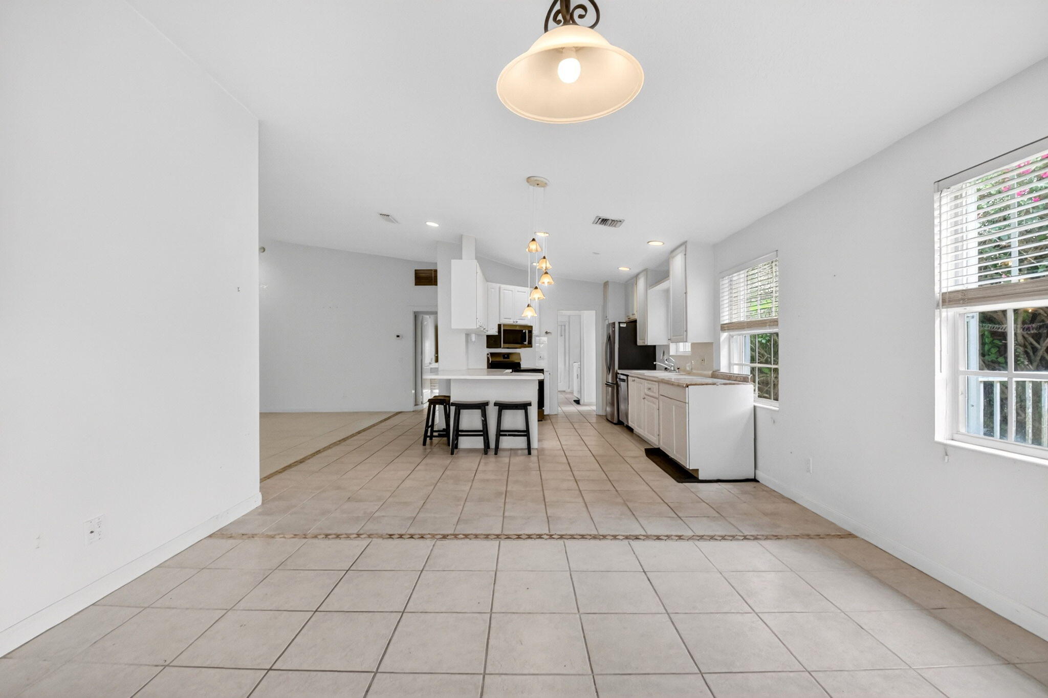 2774 Livingston Lane