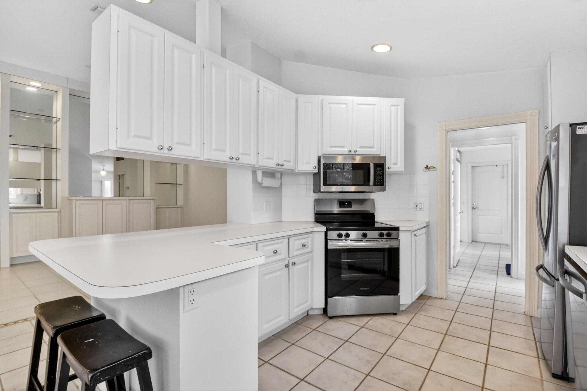 2774 Livingston Lane