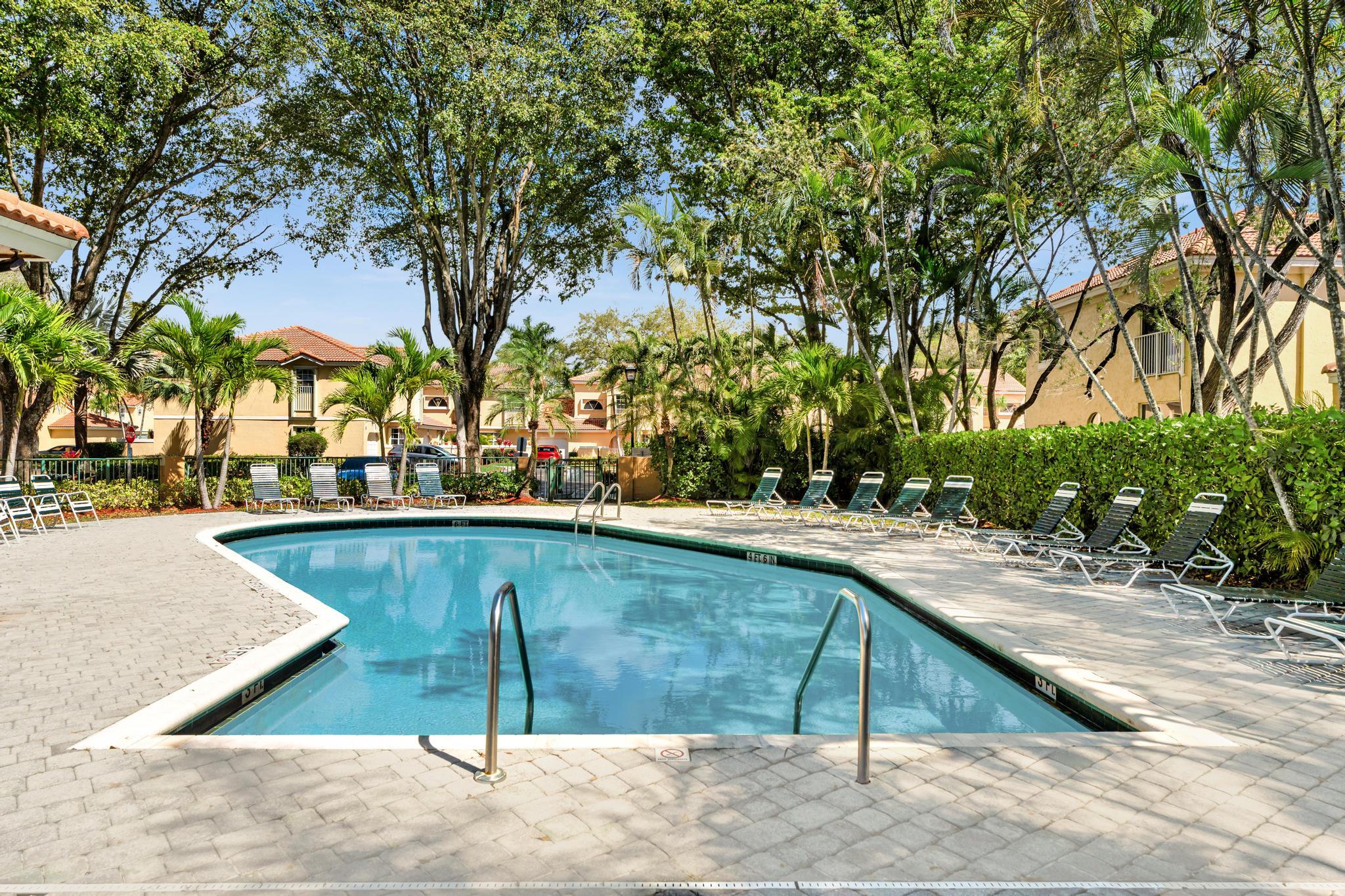 11251 Lakeview Drive 21-f