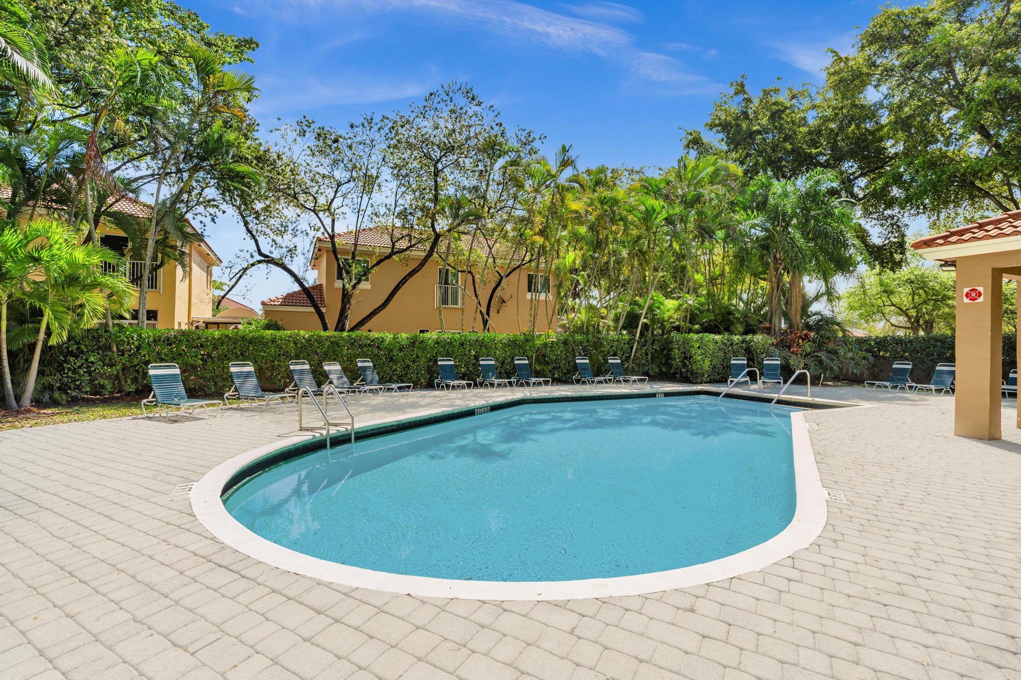 11251 Lakeview Drive 21-f