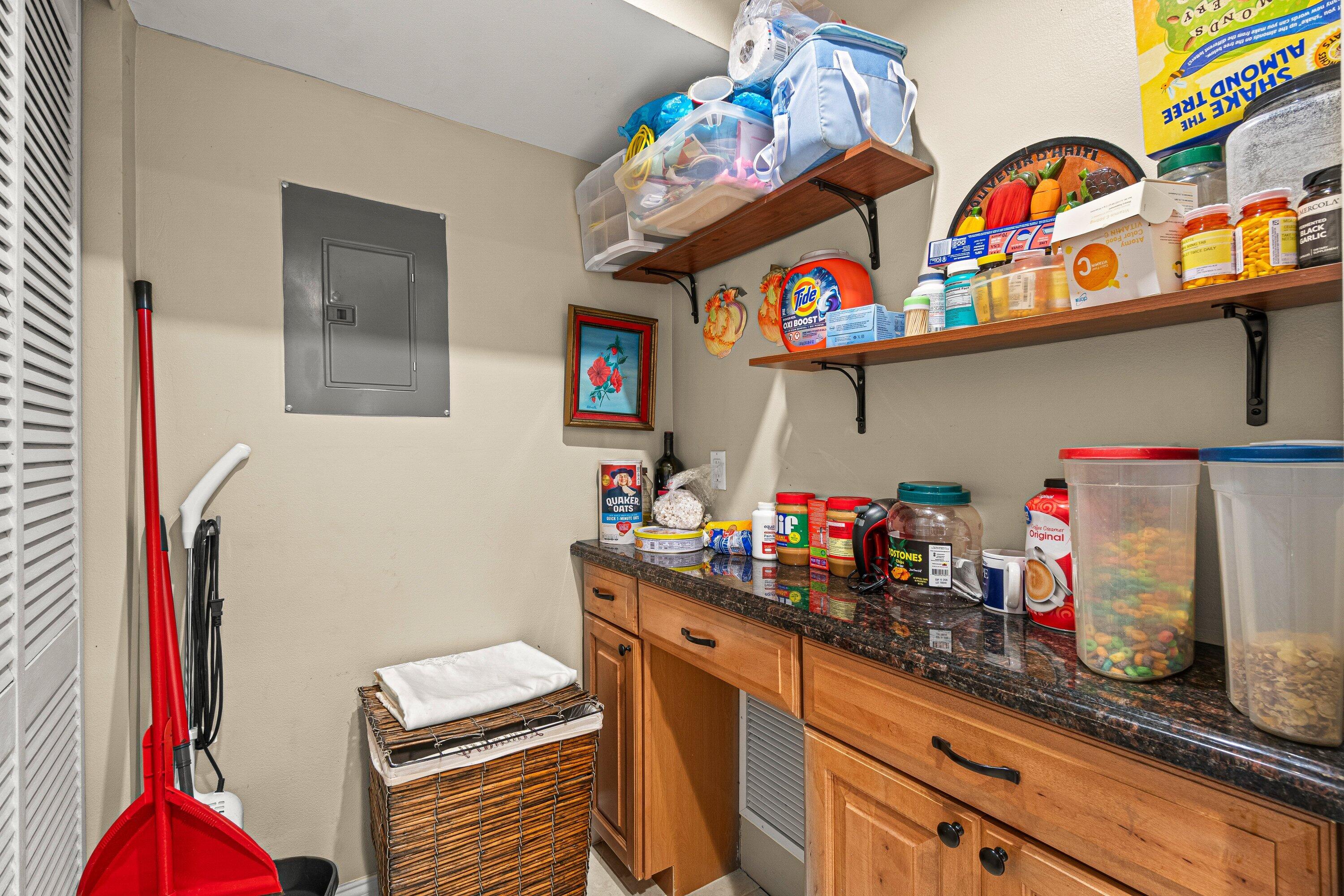 526 Shady Pine Way D2