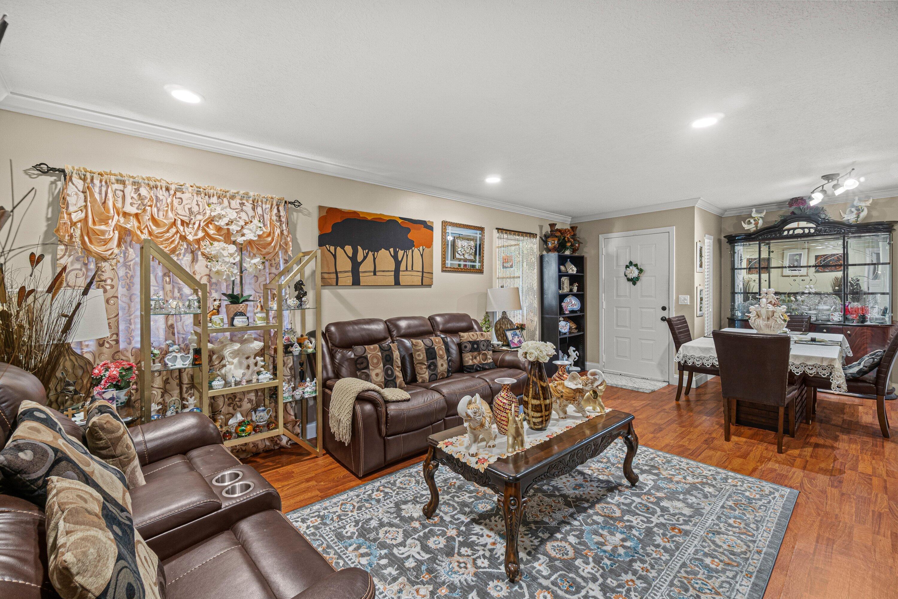 526 Shady Pine Way D2