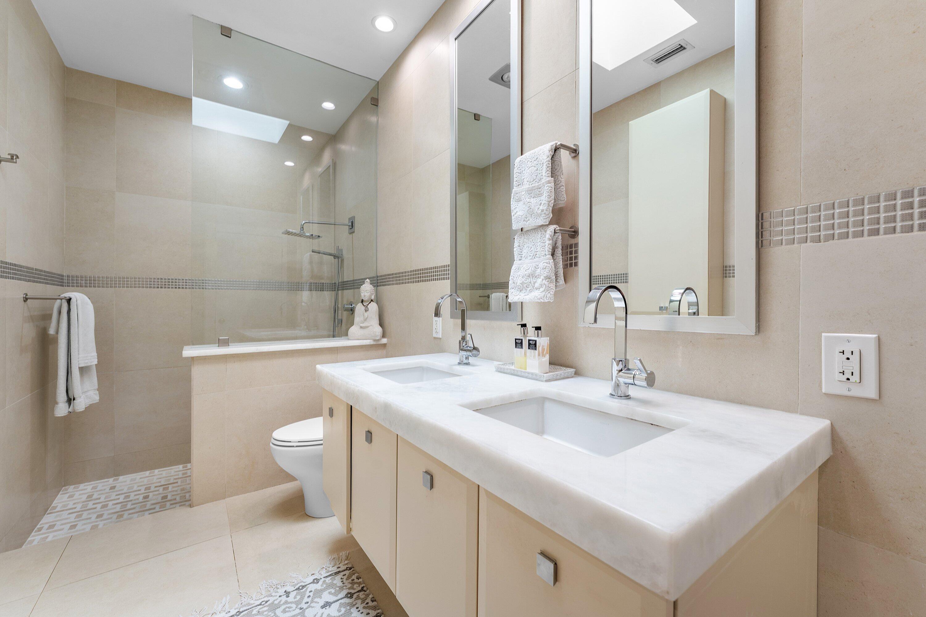 1102 Highland Beach Drive Unit: 2w