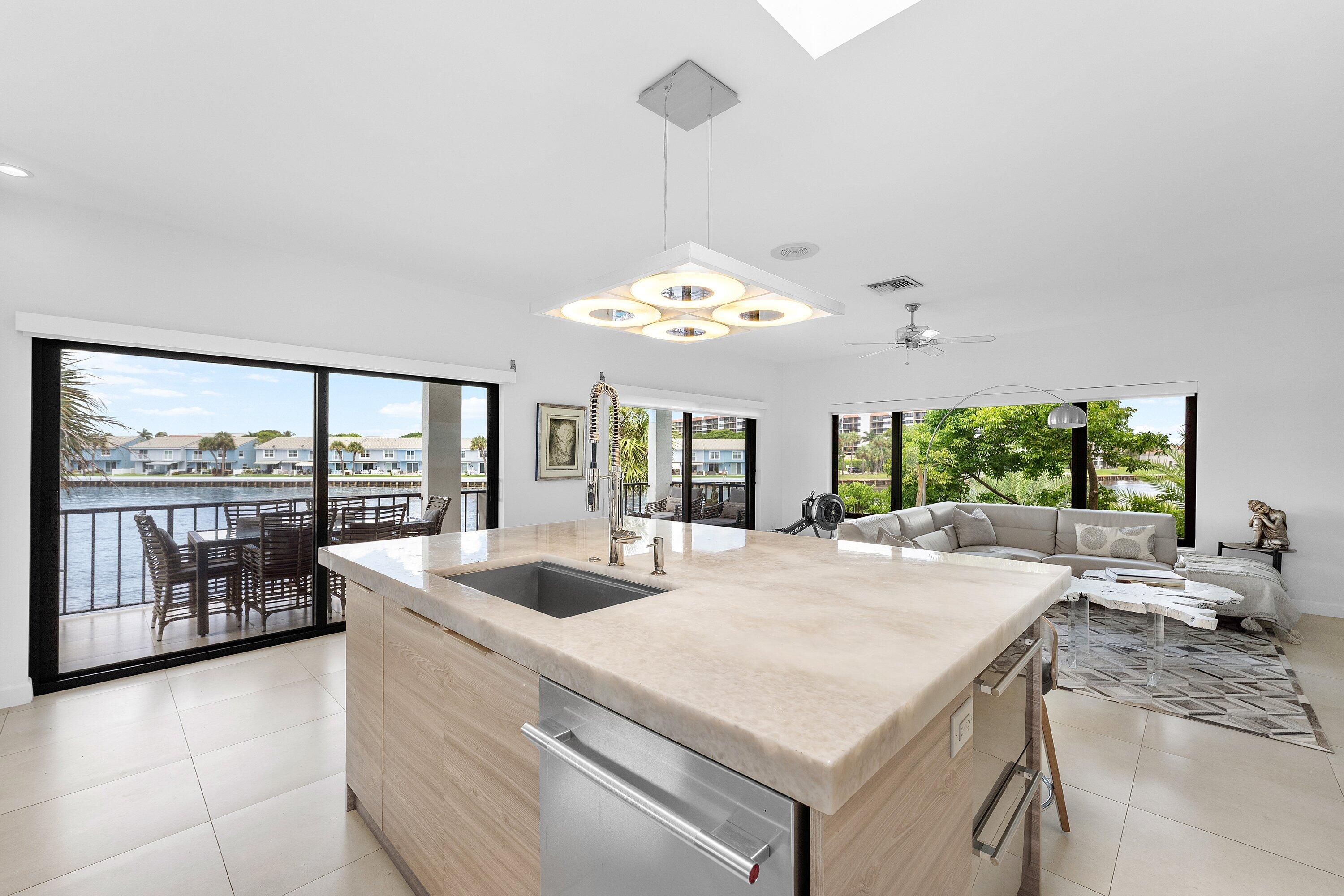 1102 Highland Beach Drive Unit: 2w