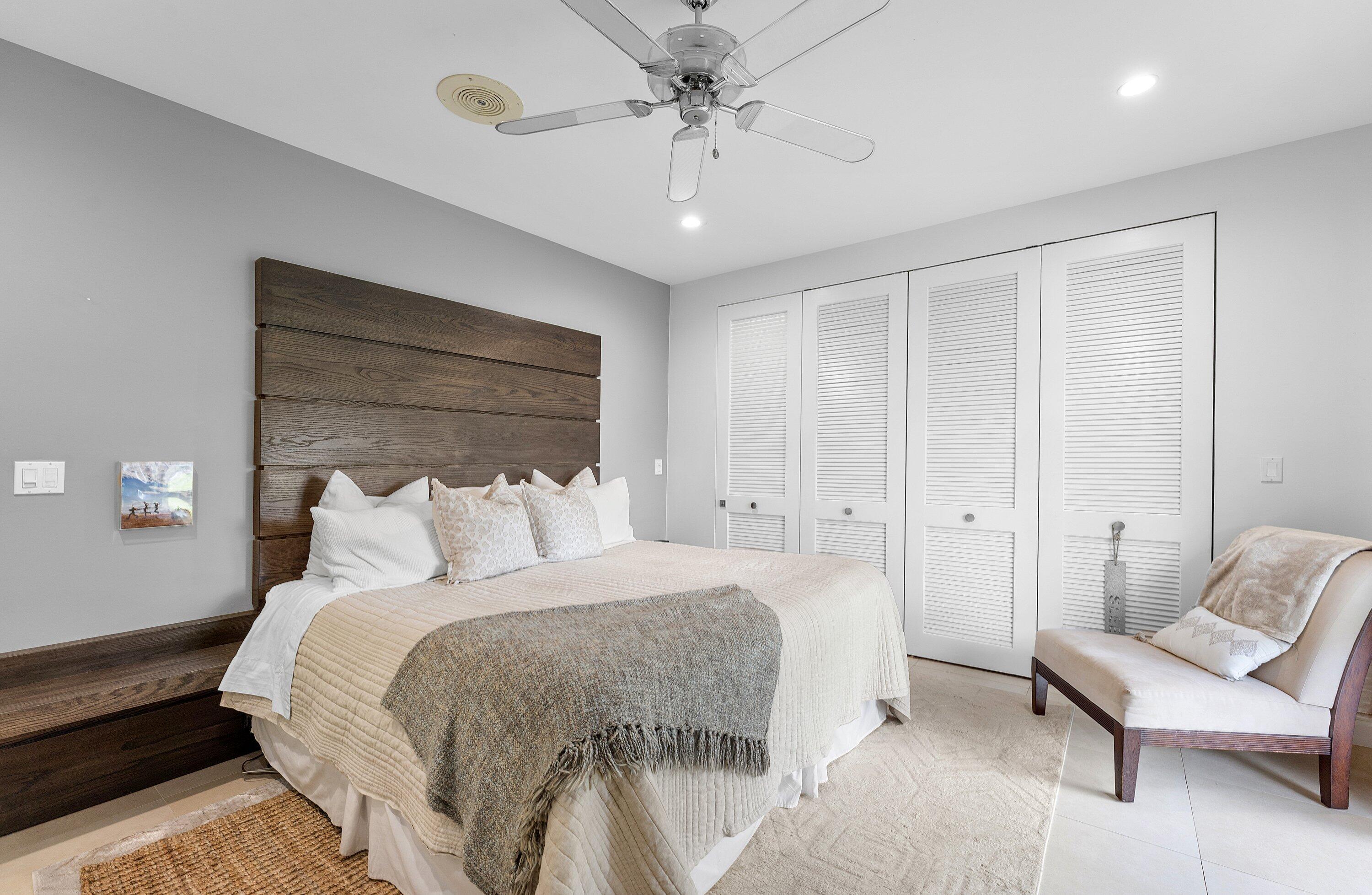 1102 Highland Beach Drive Unit: 2w