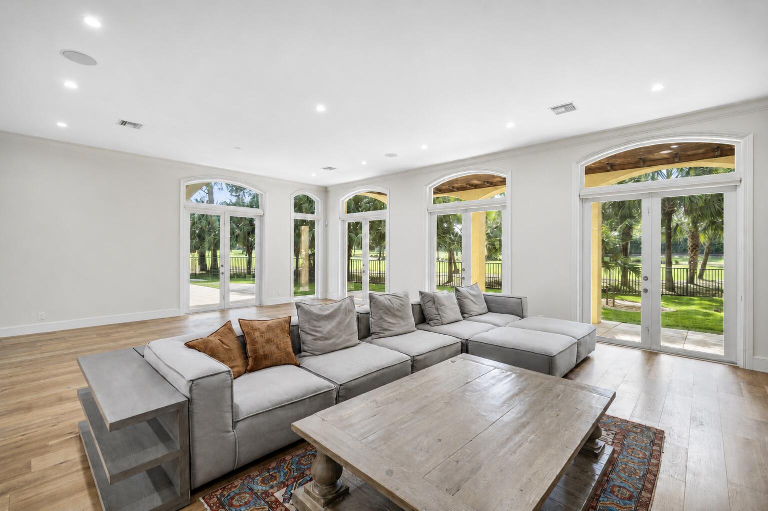 6541 Timber Lane